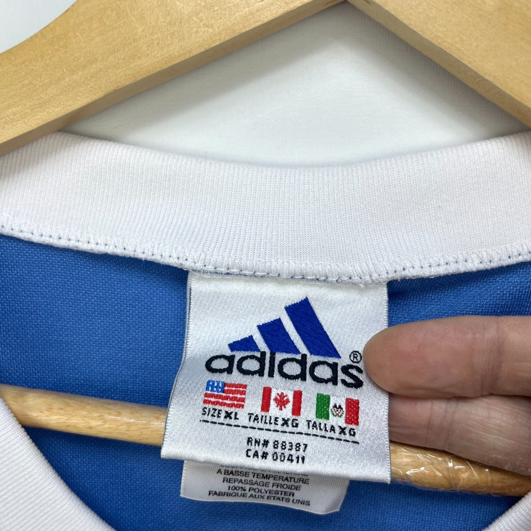 Adidas VINTAGE Adidas Soccer Jersey Long Sleeve Shirt XL Blue 90s Mens T-Shirt Size US XL / EU 56 / 4 - 4 Thumbnail