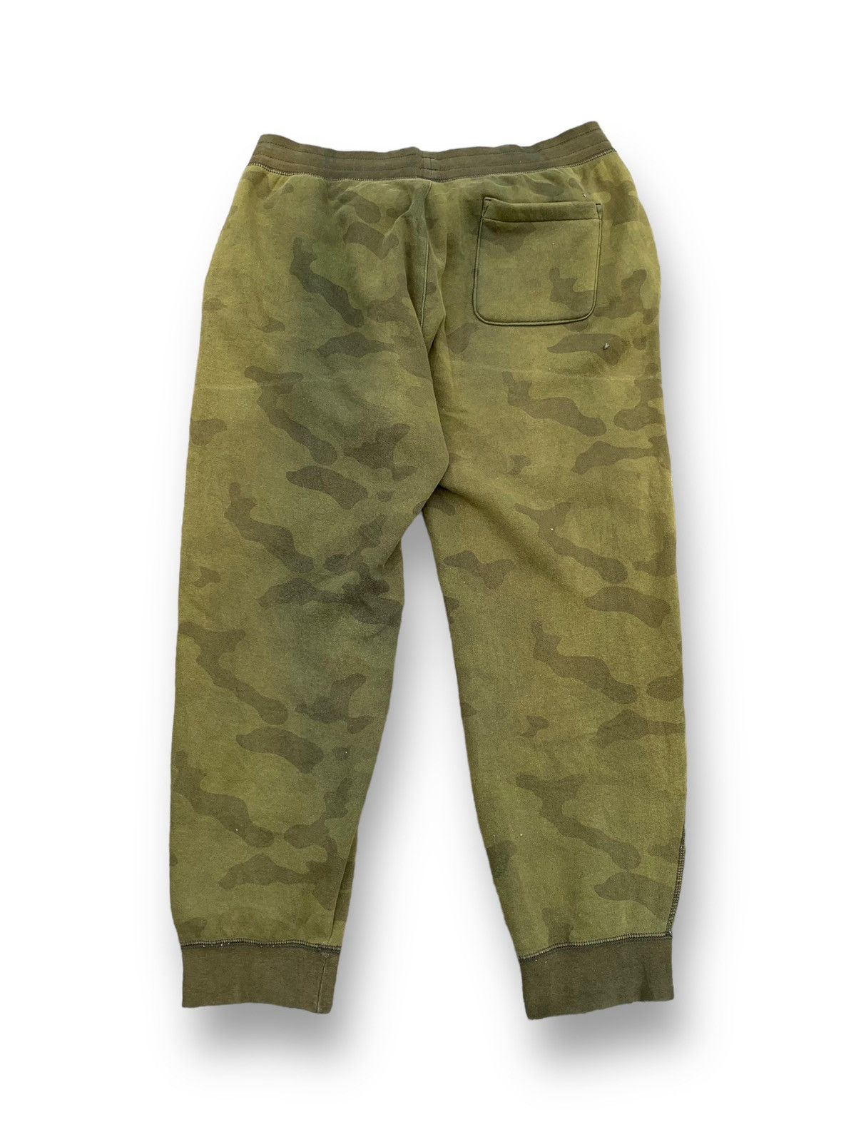 Japanese Brand × Uniqlo Steals! Uniqlo Green Camo Joggers Sweatpants Size US 35 - 2 Thumbnail