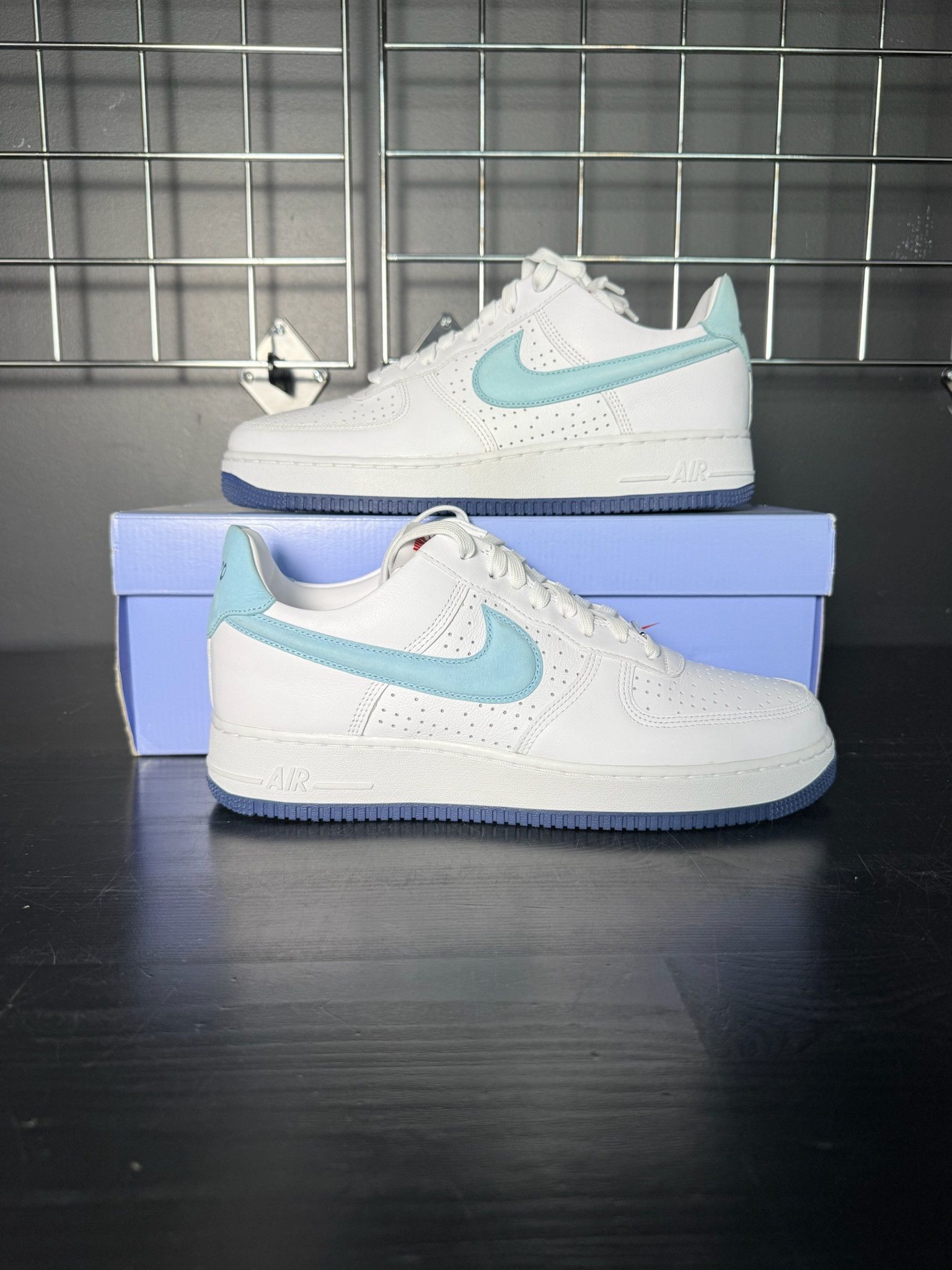 Nike Nike Air Force 1 Low "Puerto Rico" (2022) - Size 11 Size US 11 / EU 44 - 1 Thumbnail