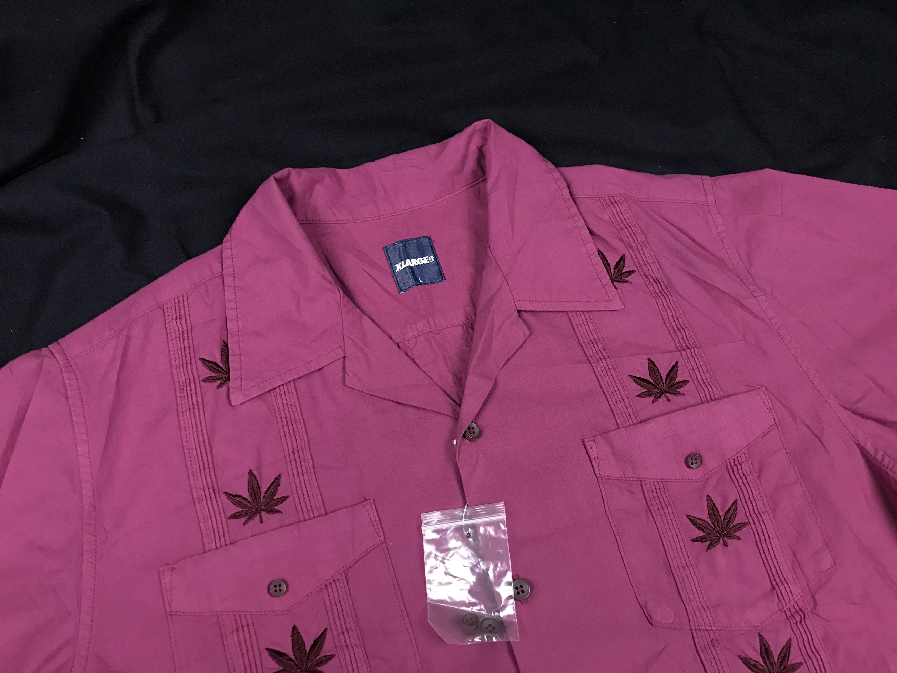 Xlarge (S178) X-LARGE Red Weed Leaf Embroidered 2 Pocket Shirt Sz L Size US L / EU 52-54 / 3 - 2 Thumbnail