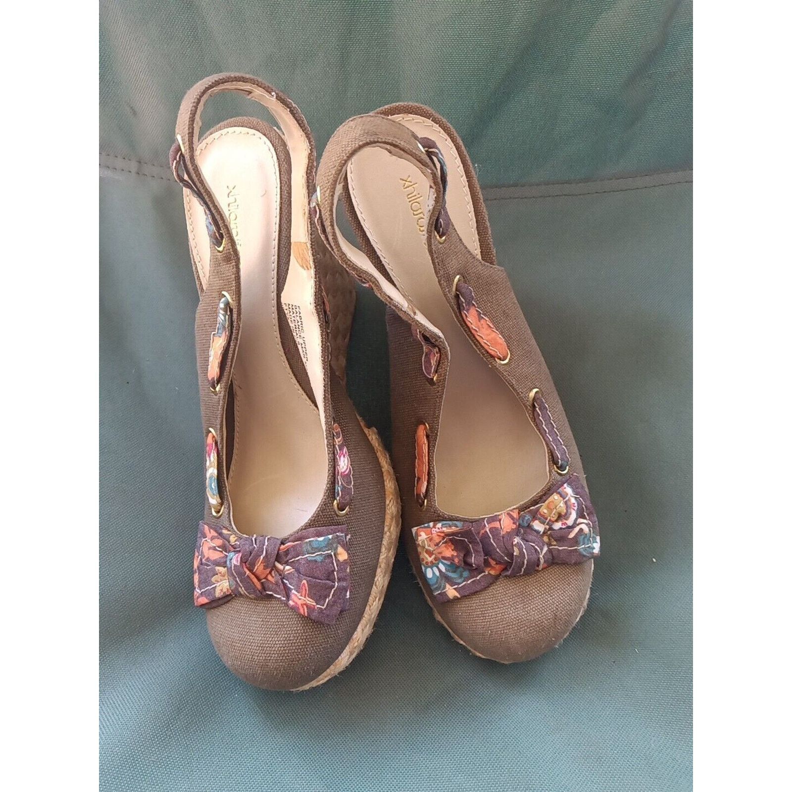 Other Woman's Size 8 Shoes Xhilaration Tamala Brown 3.25 in Wedge Size US 8 / IT 38 - 1 Thumbnail