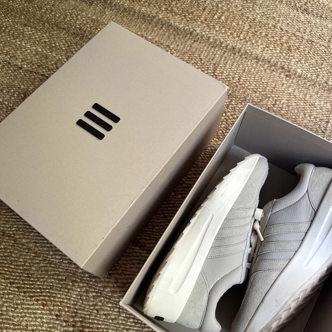 Adidas × Fear of God Fear of God Los Angeles Runner Sesame Cloud White Size US 10 / EU 43 - 2 Thumbnail