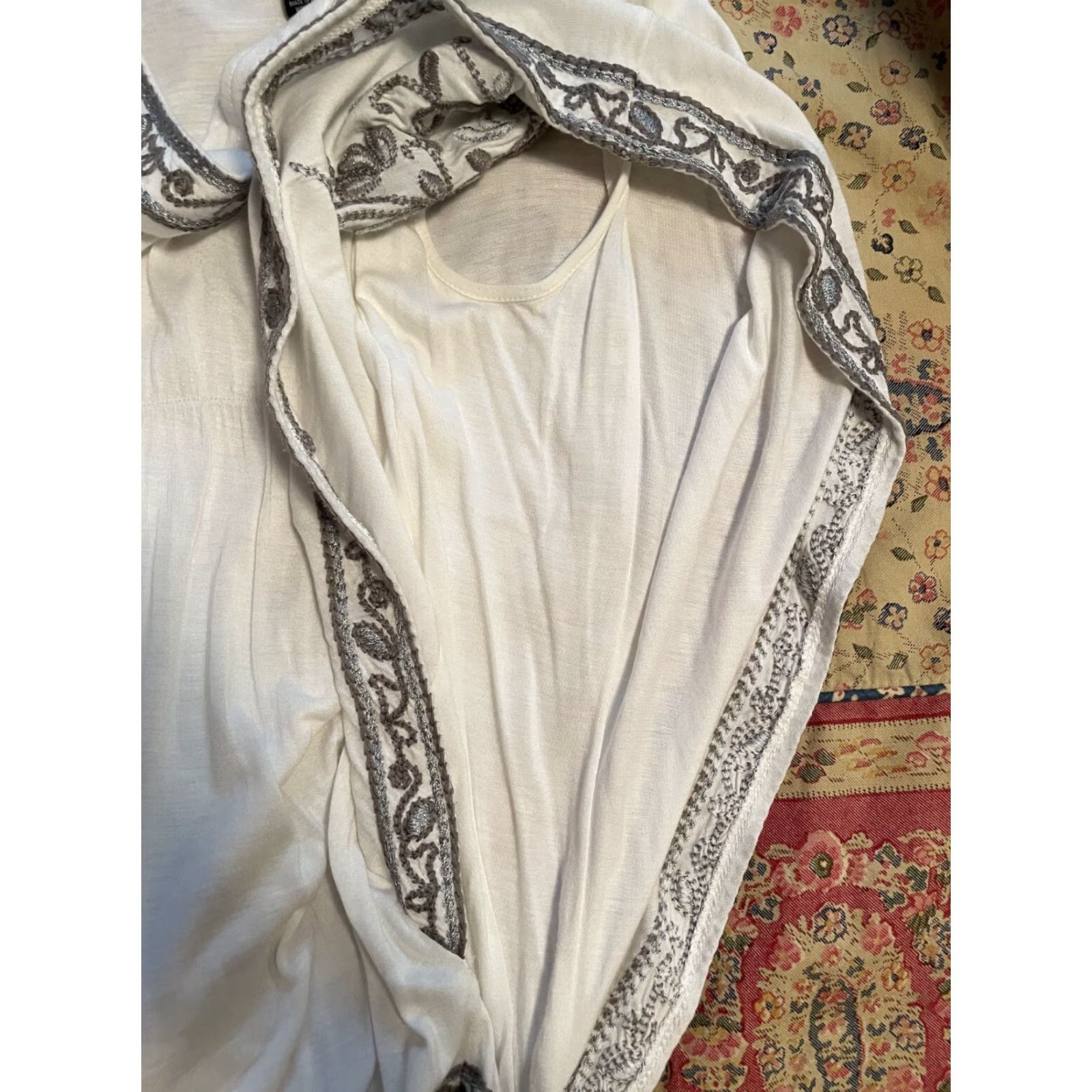 Vintage INC International Concepts Blouse Shirt Women's Medium White Embroidered Silver 3/4 Sleeve V-Neck Tunic Size M / US 6-8 / IT 42-44 - 7 Thumbnail