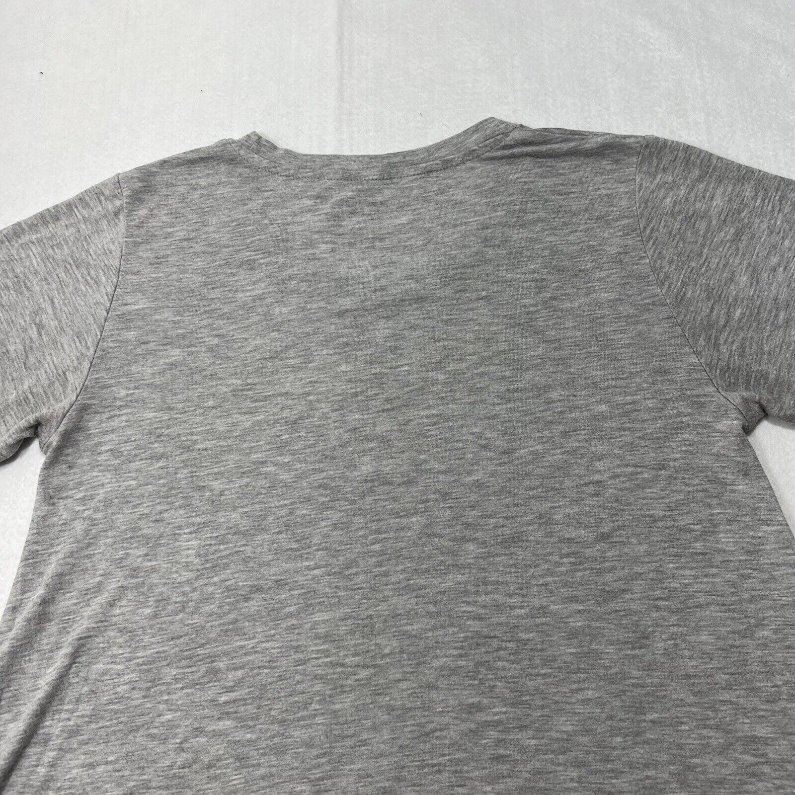 Disney Disney Cast Exclusive Collection Large Gray Floral T Shirt Size L / US 10 / IT 46 - 12 Thumbnail