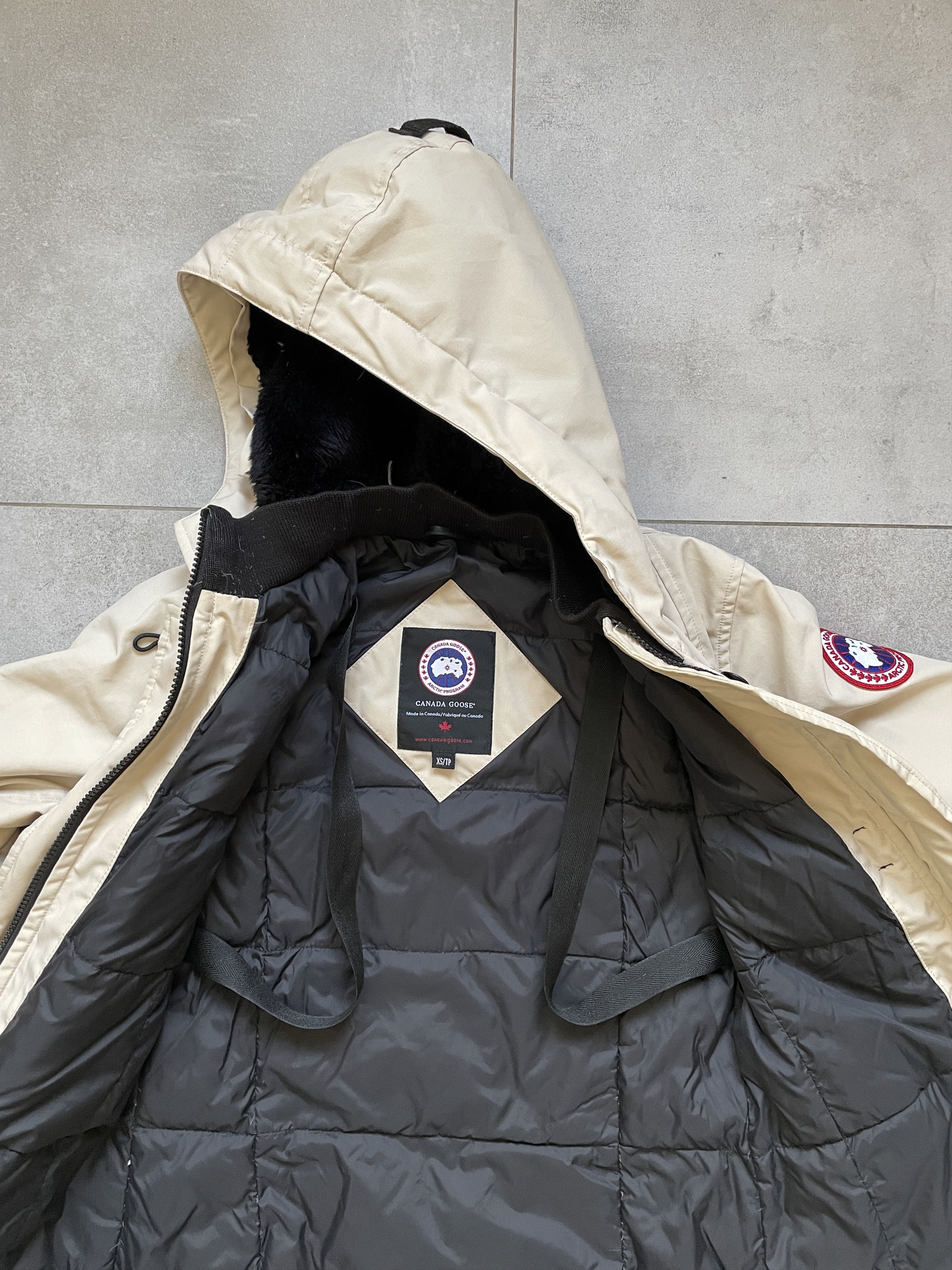 Canada Goose CANADA GOOSE BEIGE KENSINGTON PARKA Size XS / US 0-2 / IT 36-38 - 8 Thumbnail