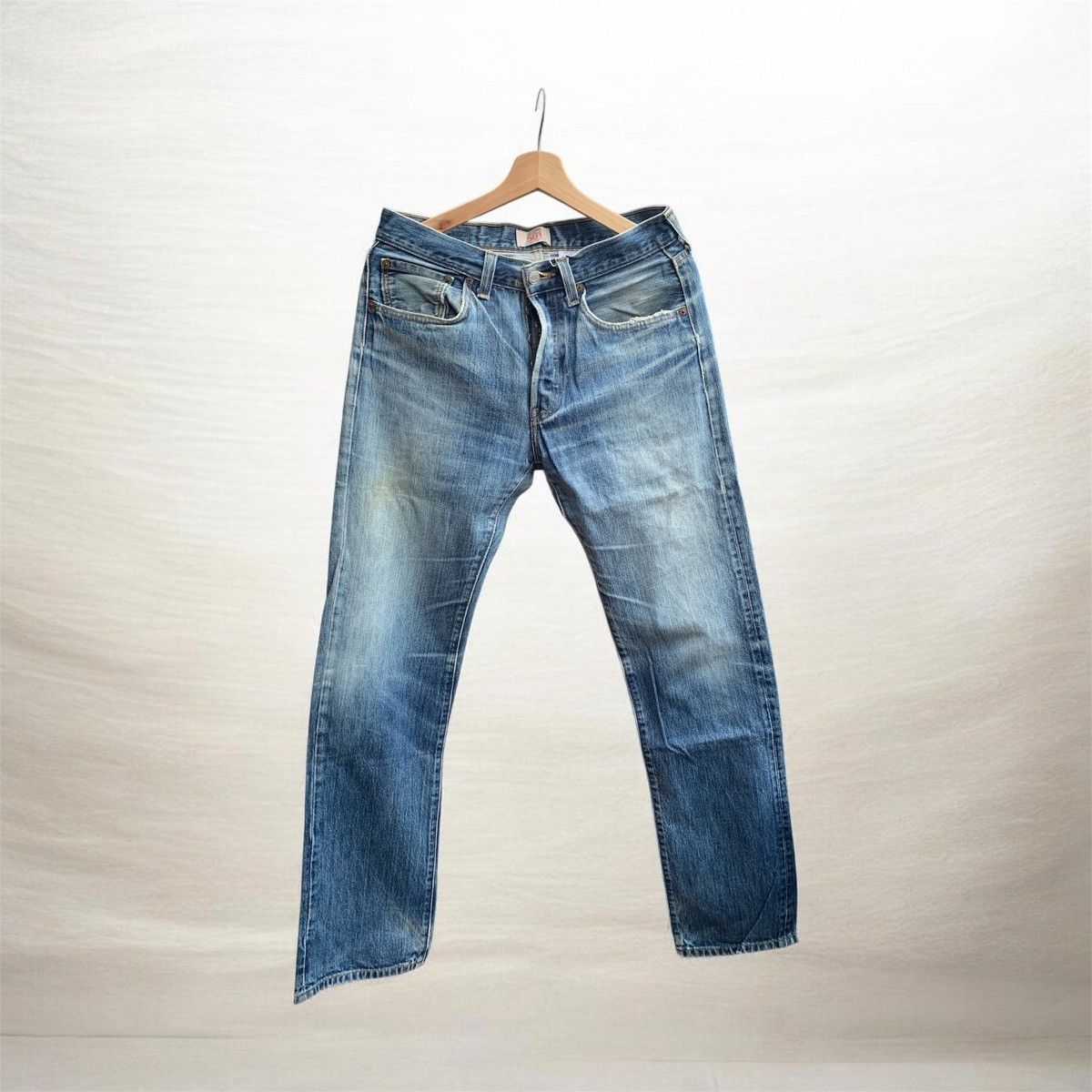 Levi's VINTAGE LEVIS 501 JEANS Size US 32 / EU 48 - 1 Thumbnail