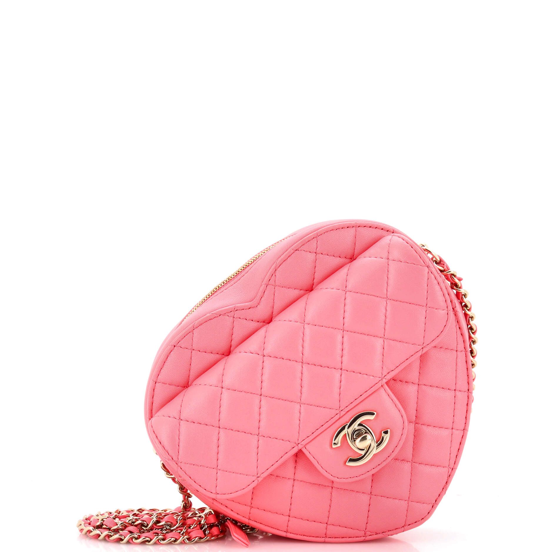 Chanel CC in Love Heart Bag Size ONE SIZE - 1 Thumbnail