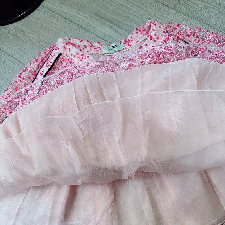 Fendi Fendi Pink Velvet Embroidered Skirt Size 26" / US 2 / IT 38 - 6 Thumbnail