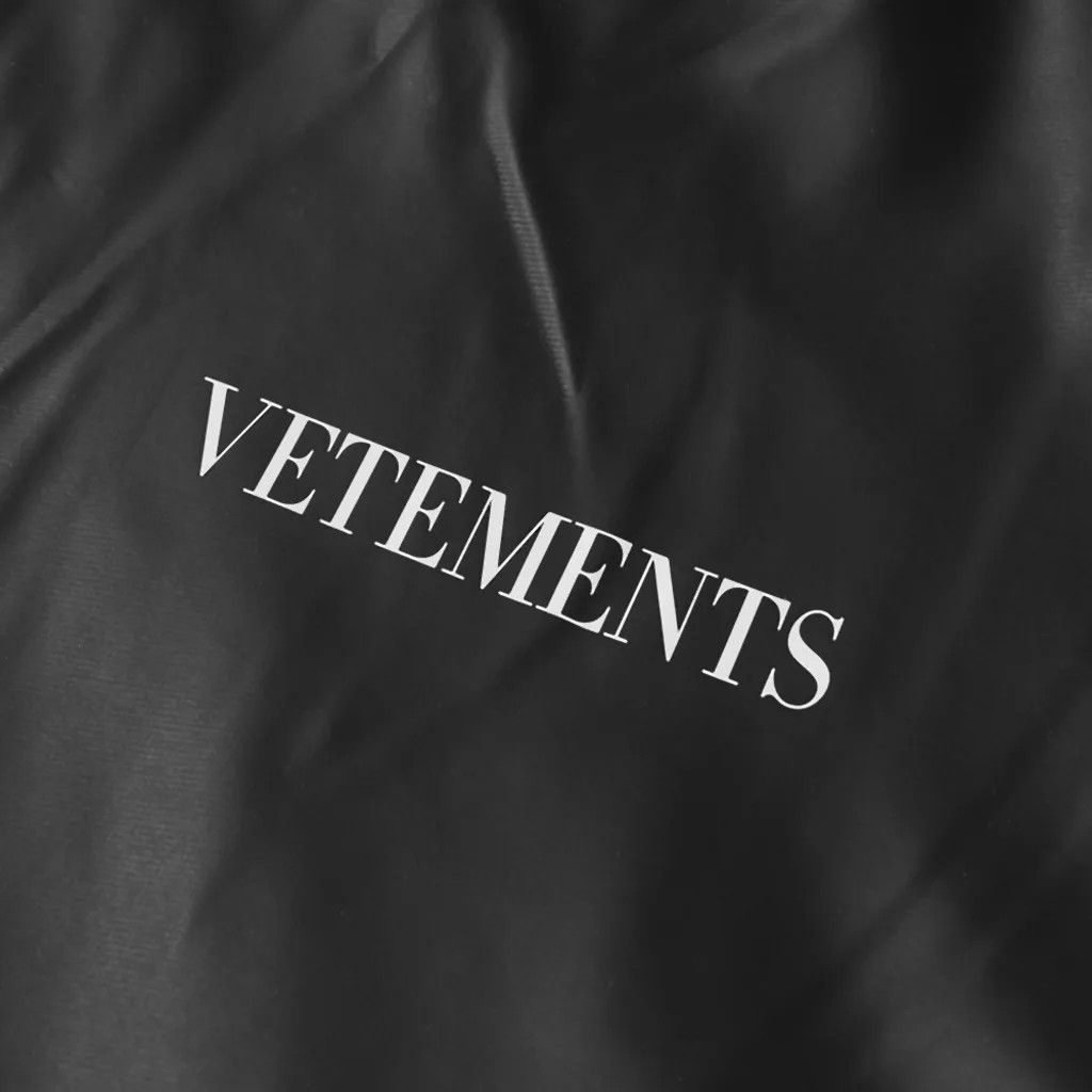 Vetements VETEMENTS FASHION IS MY PROFESSION LOGO RAINCOAT Size US S / EU 44-46 / 1 - 5 Thumbnail