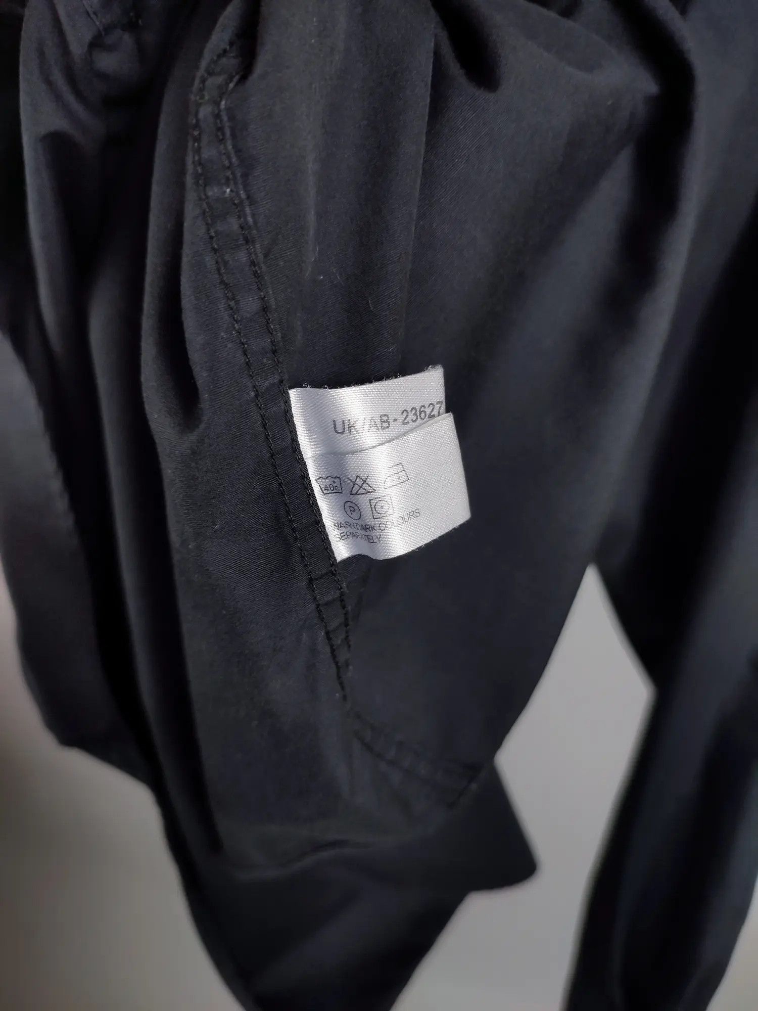 Yves Saint Laurent Ysl black vintage shirt Size US L / EU 52-54 / 3 - 13 Thumbnail