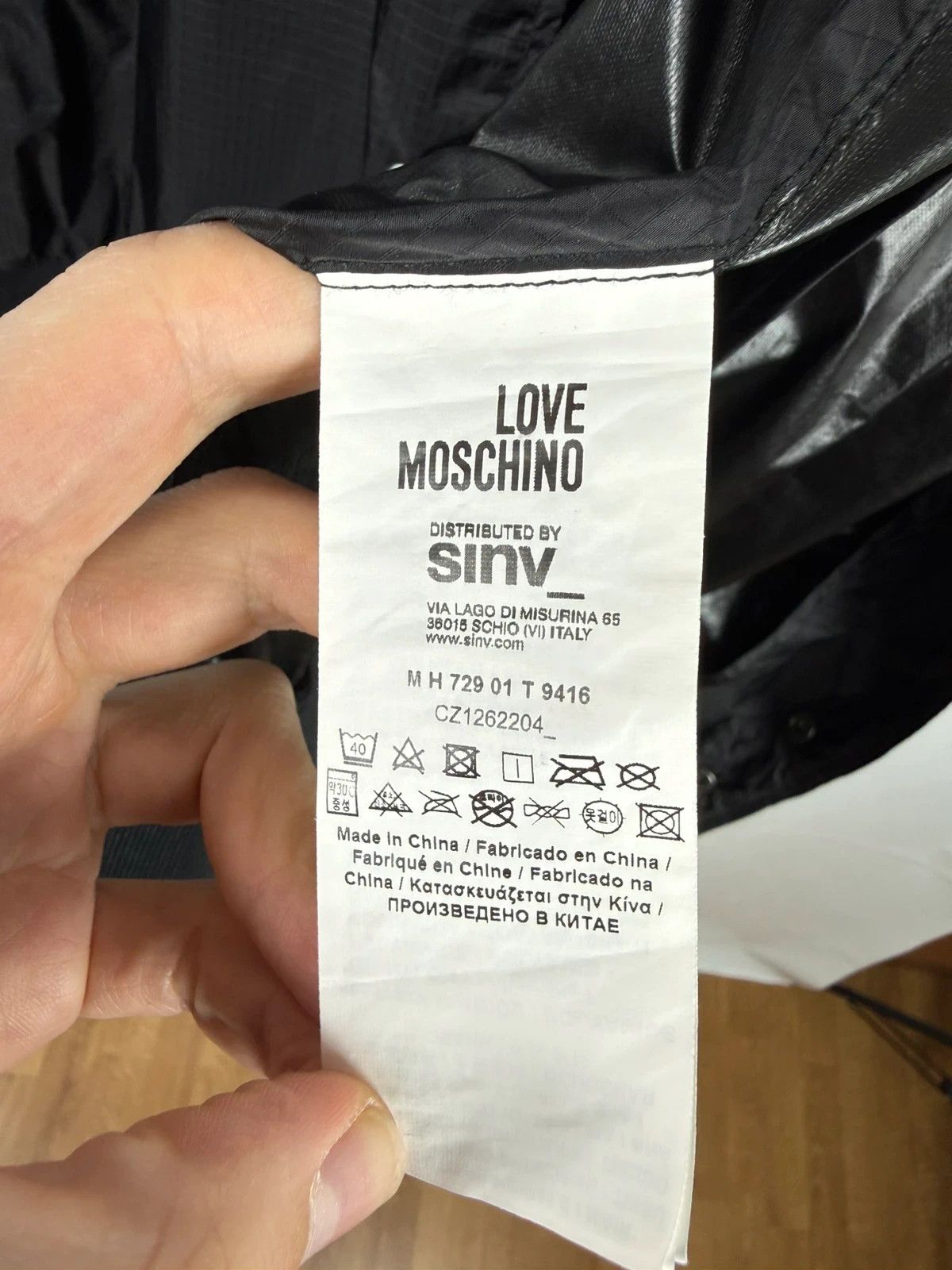 Moschino Love Moschino Windbreaker Jacket Bomber size 54 Size US L / EU 52-54 / 3 - 12 Thumbnail