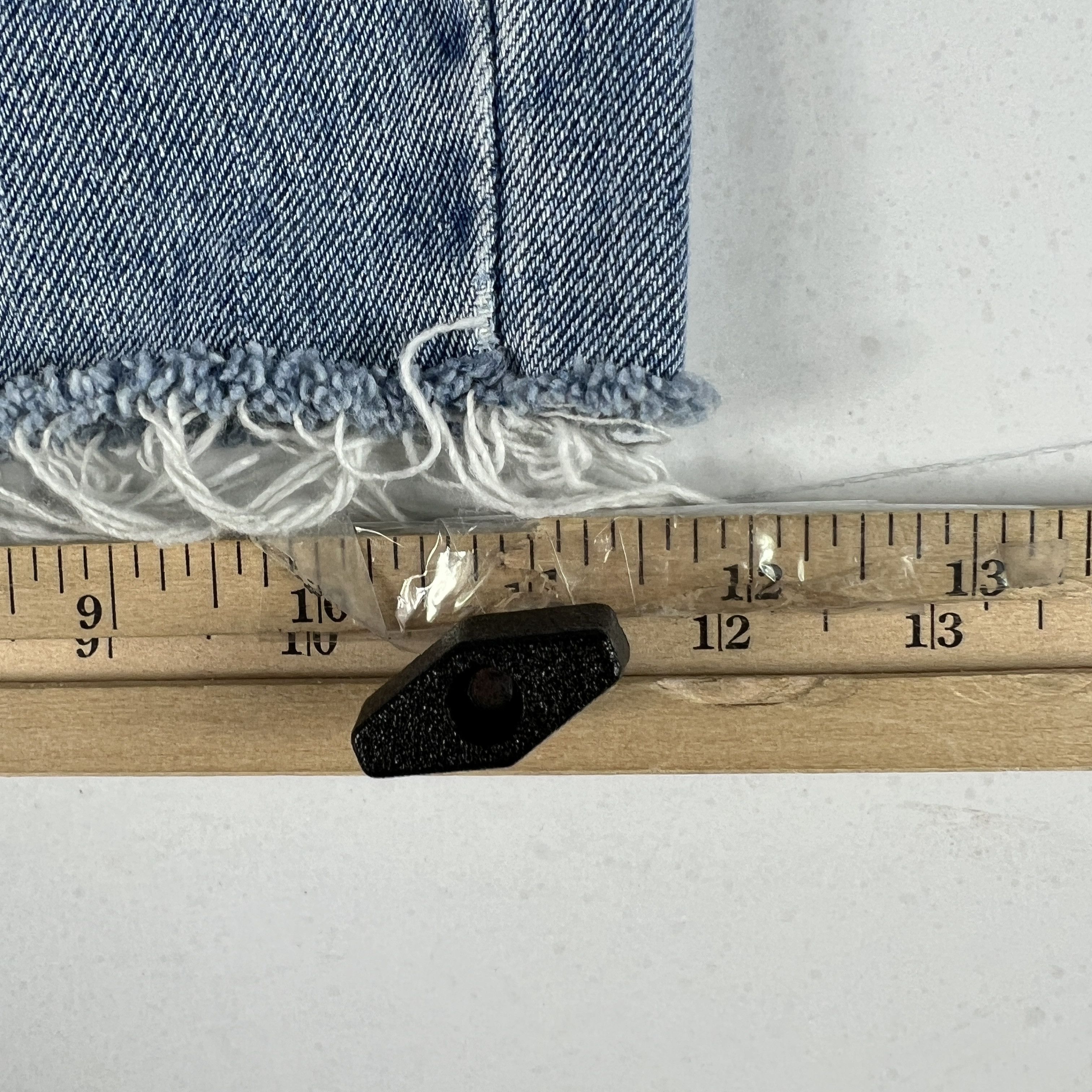 Levi's × Vintage Y2K` Levi's Jean Shorts 550 Faded Cut Off Cotton Denim Jorts Size US 34 / EU 50 - 14 Thumbnail