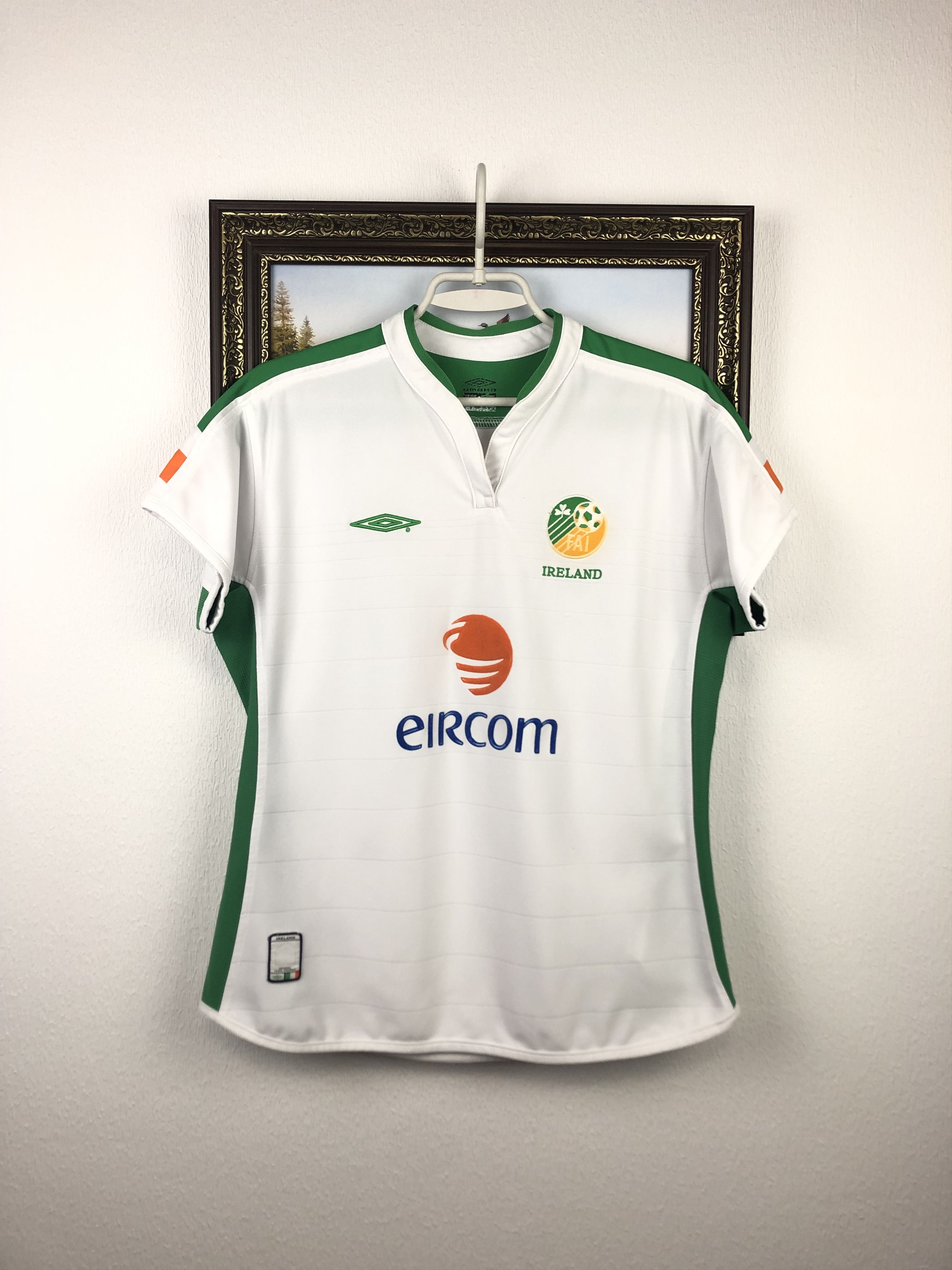 Vintage Republic of Ireland football shirt 2003 Soccer Umbro Jersey Size US XS / EU 42 / 0 - 1 Thumbnail