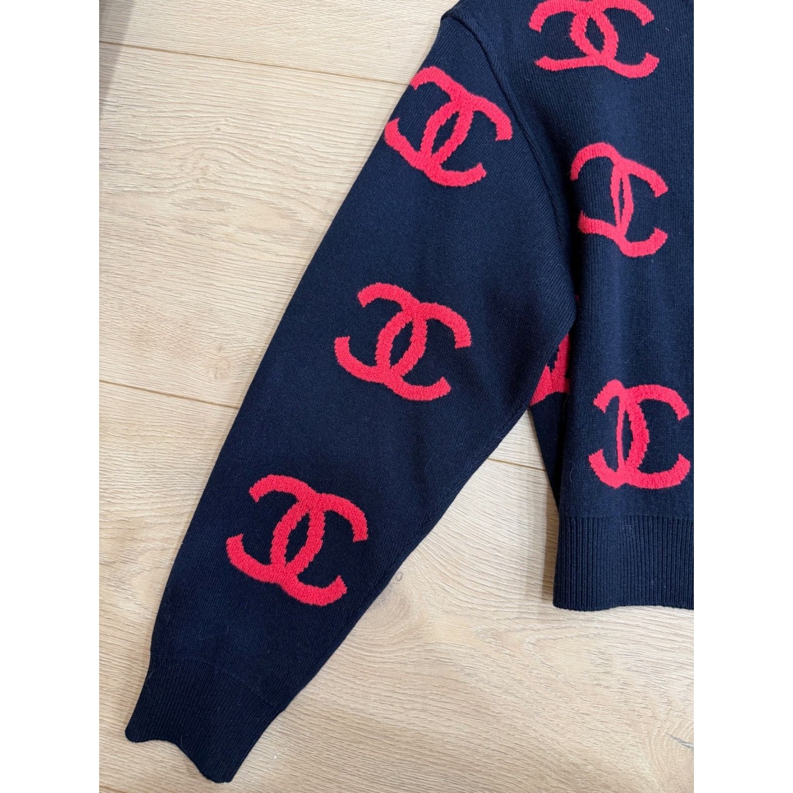 Chanel Chanel 21P Navy Pink CC Logo Cashmere Jumper Sweater 34 Size XS / US 0-2 / IT 36-38 - 8 Thumbnail