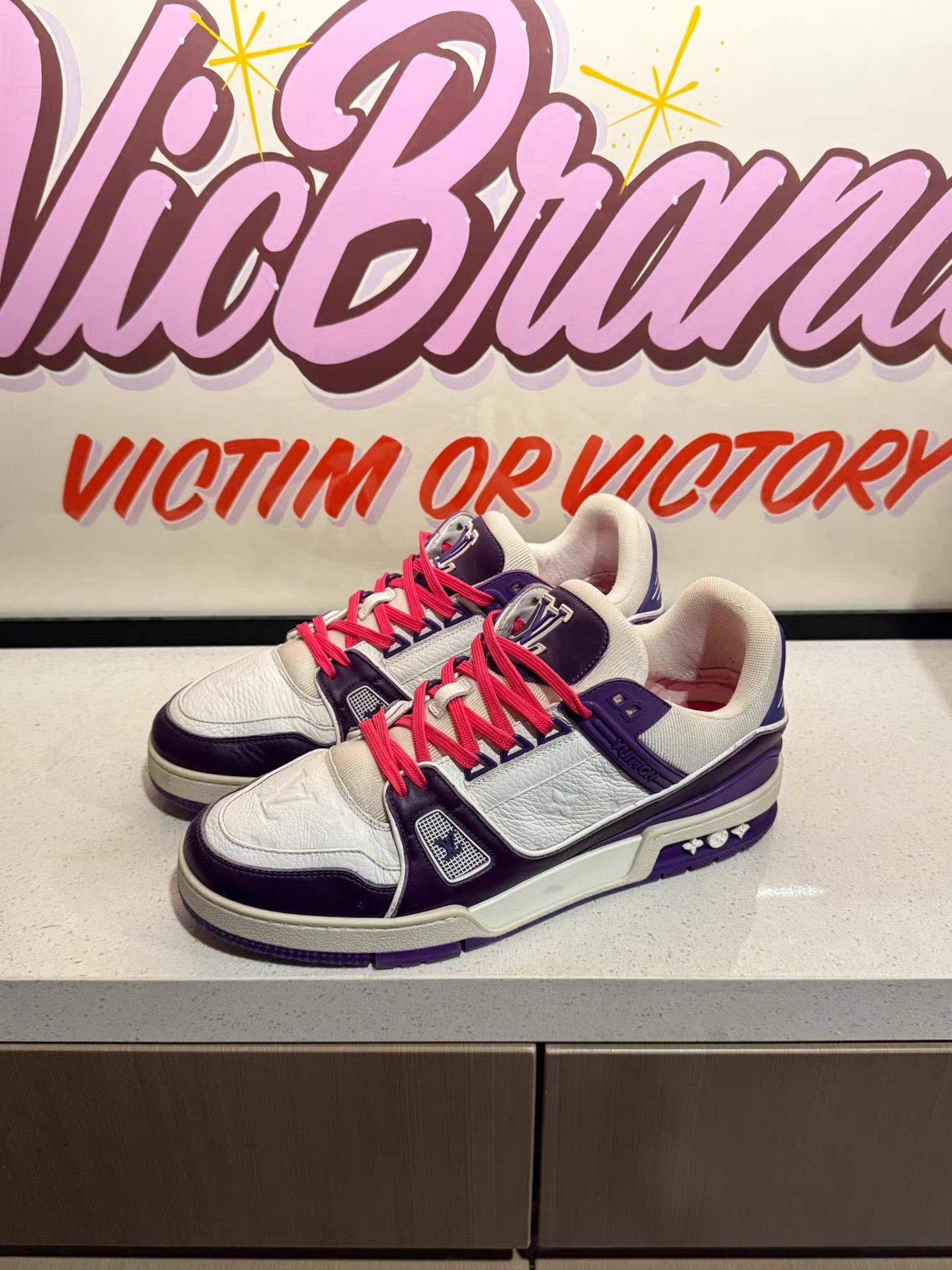 Louis Vuitton Louis Vuitton Trainer basketball-style sneakers Ｑ20 Size US 8.5 / EU 41-42 - 1 Thumbnail