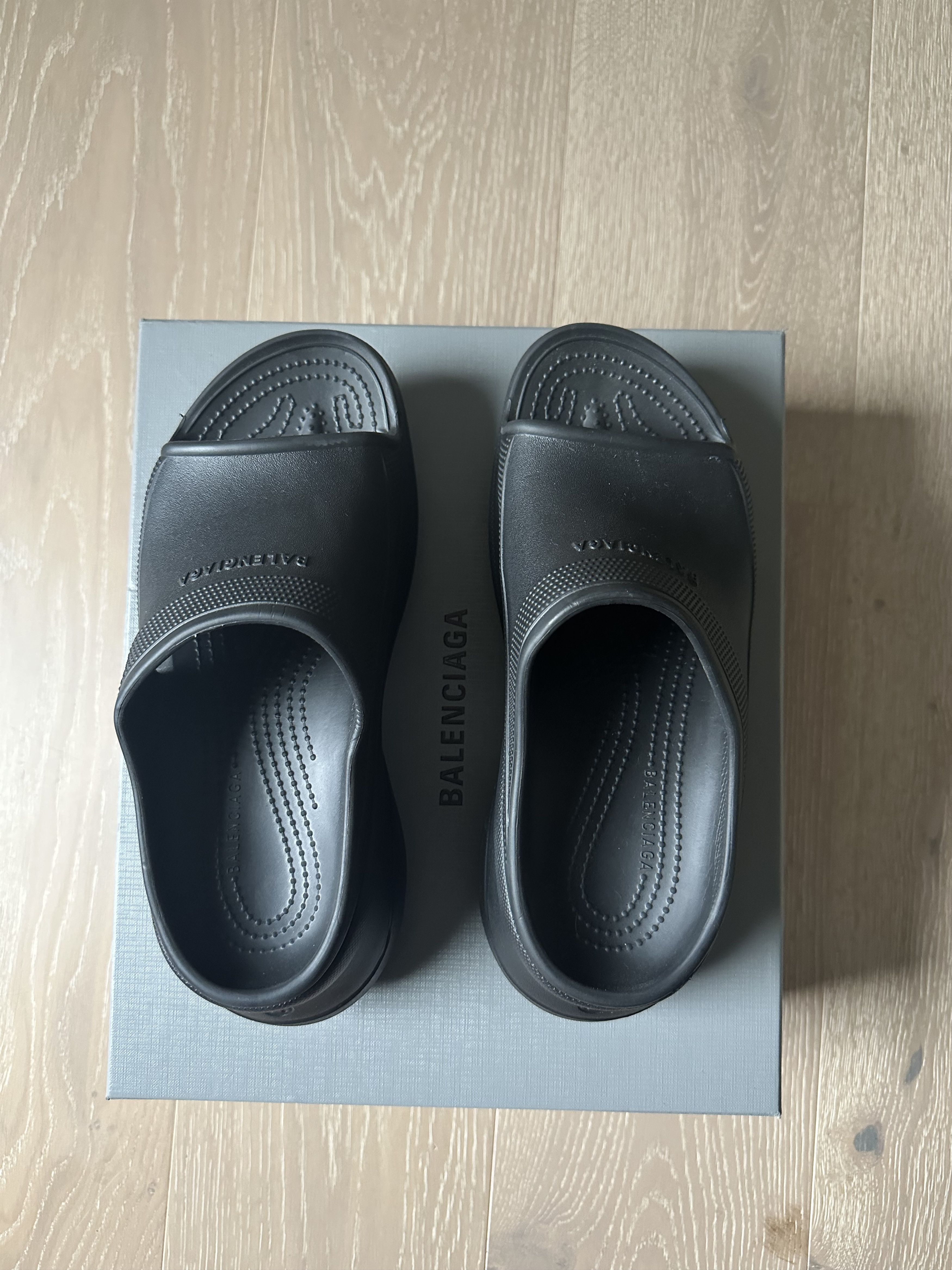 Balenciaga Balenciaga Crocs pool slide sandals Size US 6 / EU 39 - 3 Thumbnail