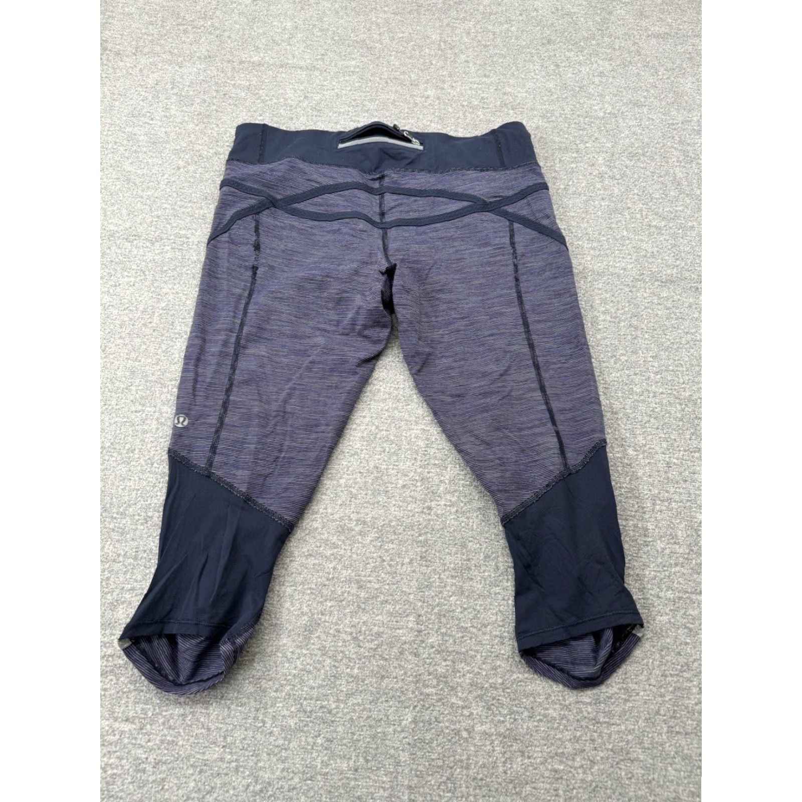 Lululemon Lululemon Run Chase Me Crop Capri Leggings - Blue Stripe Indigo Reflective - 8 - Women - Leggings Size 30" / US 8 / IT 44 - 5 Thumbnail