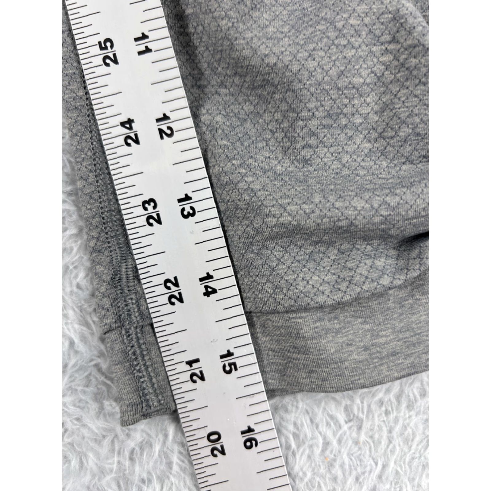 Lululemon Lululemon Pants Womens 4 Gray In The Flow Crop Ruched Yoga Gym Workout Pants Cropped Slim Inseam 16 Pockets Activewear Women's Size 27" / US 4 / IT 40 - 6 Thumbnail