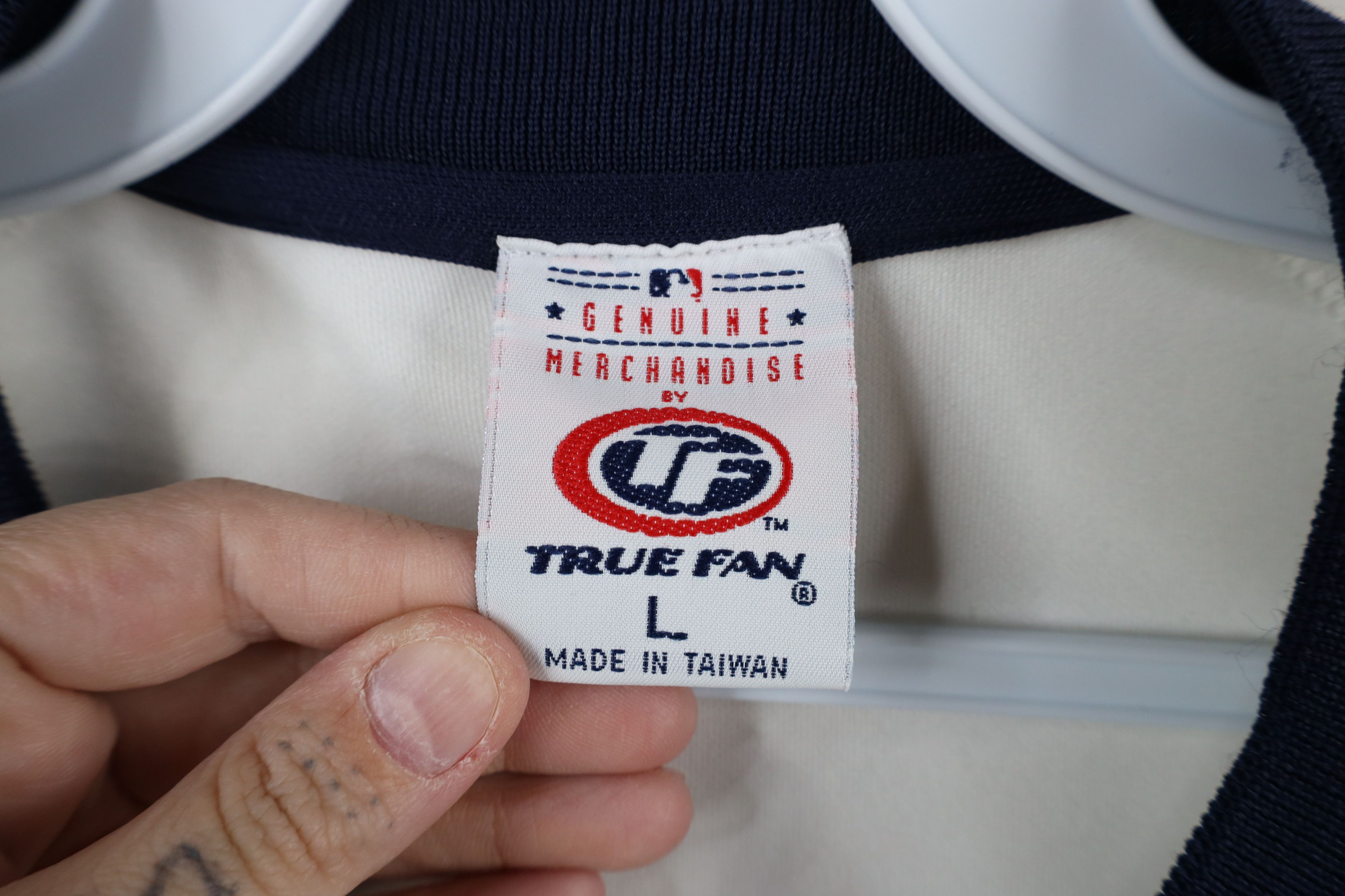 Vintage Vintage 90s Heavyweight Cleveland Indians Baseball Jersey Size US L / EU 52-54 / 3 - 7 Thumbnail