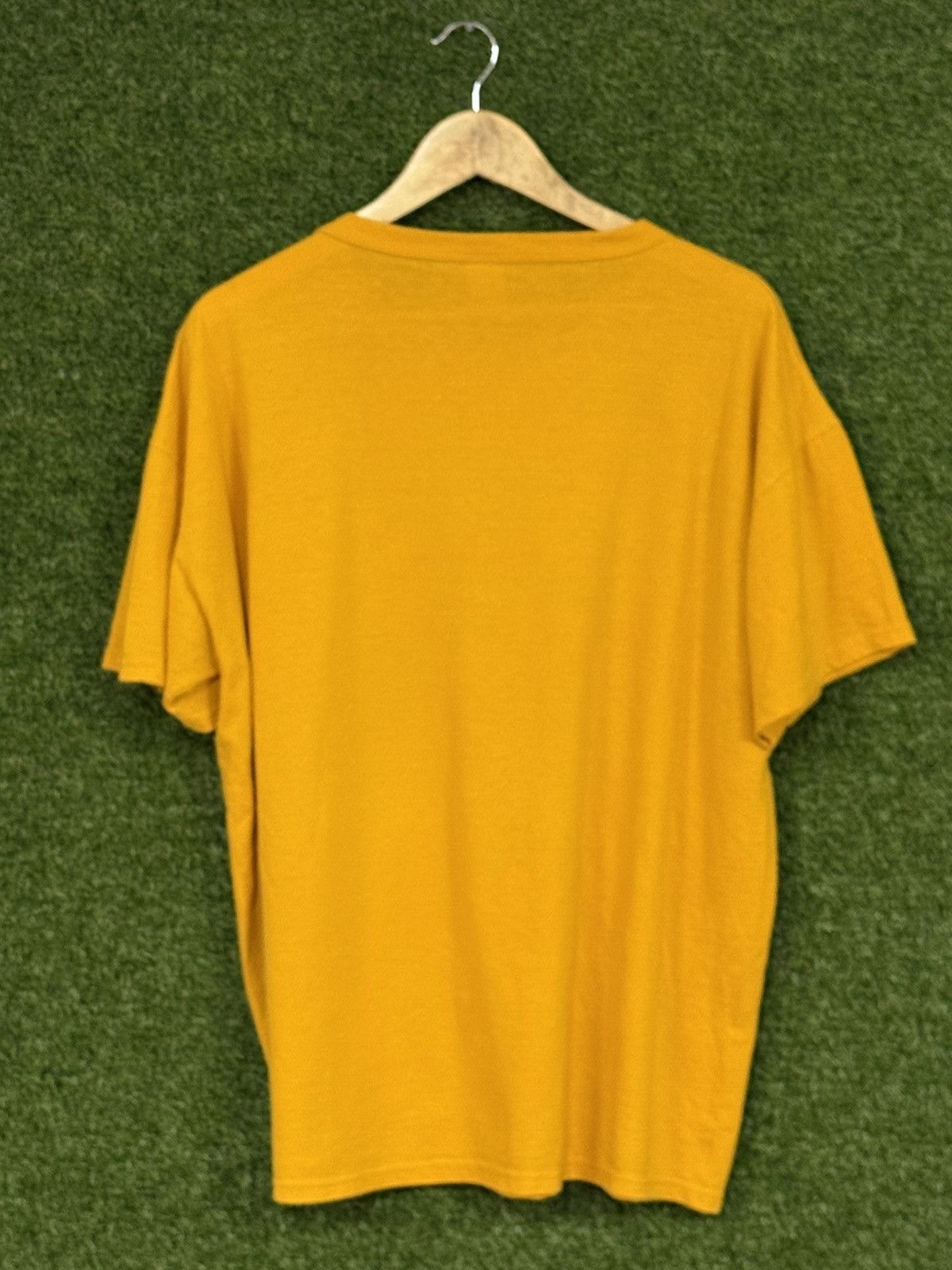 Russell Athletic Vintage Russell Weightlifting Sport Champion Yellow T Shirt Size US L / EU 52-54 / 3 - 5 Thumbnail