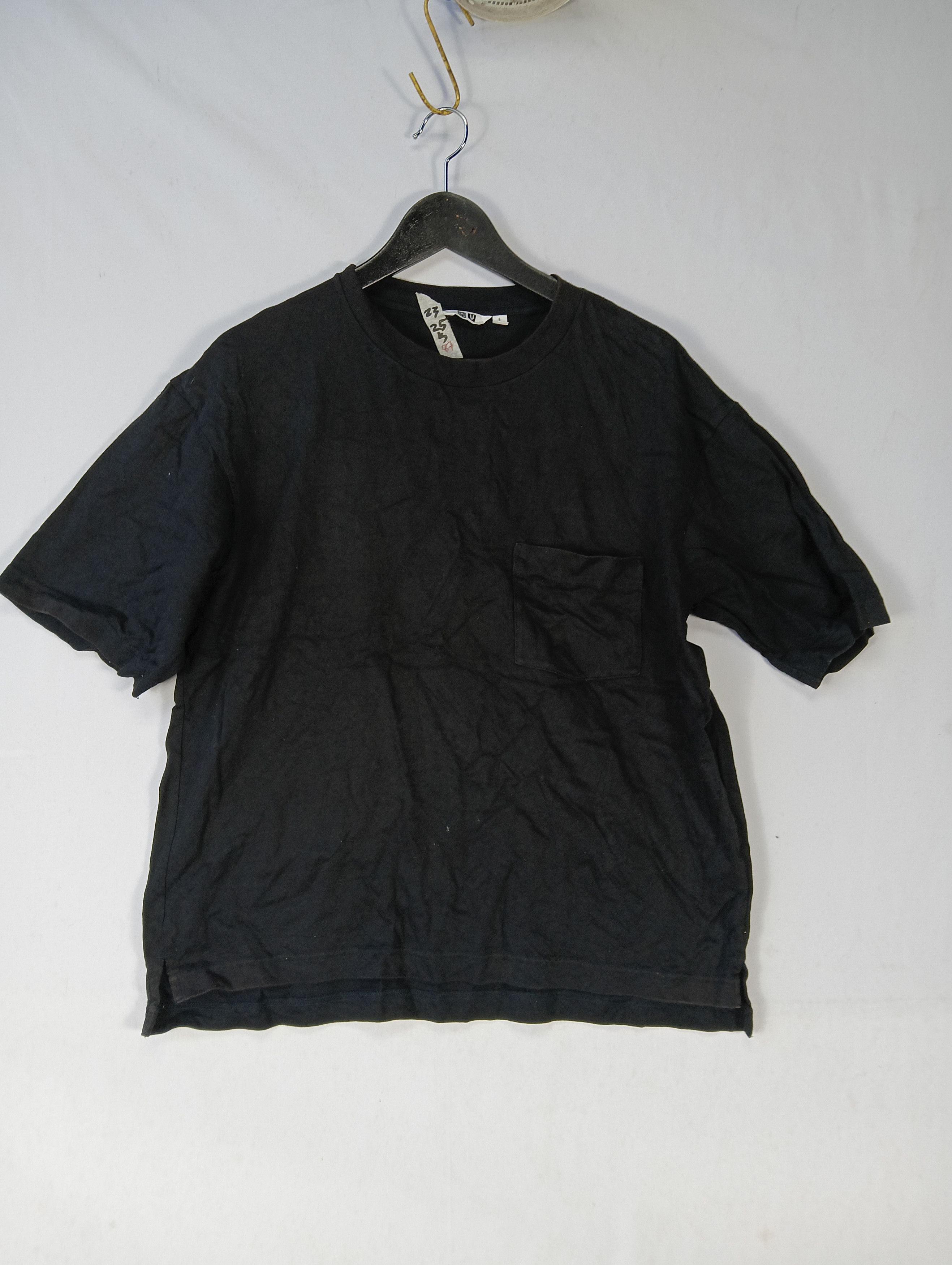Uniqlo UNIQLO U JAPAN TEE POCKET Size US XL / EU 56 / 4 - 1 Thumbnail