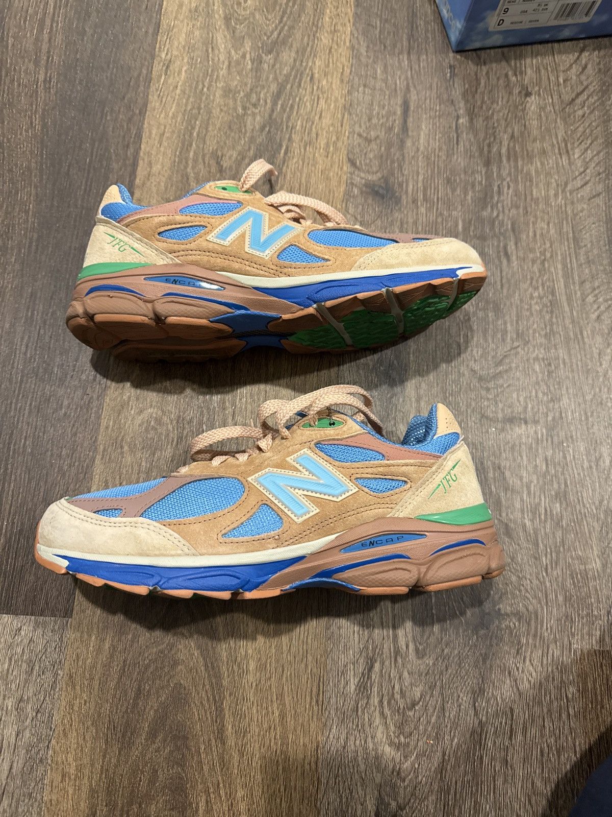 Joe Freshgoods × New Balance Joe Fresh Goods x New balance 990v3 “Outside Clothes” Size US 9 / EU 42 - 2 Thumbnail