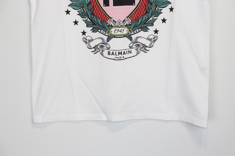 Balmain o1rshd1 Crest Logo T-Shirt / 374 Saint-Honore in White Size US M / EU 48-50 / 2 - 4 Thumbnail