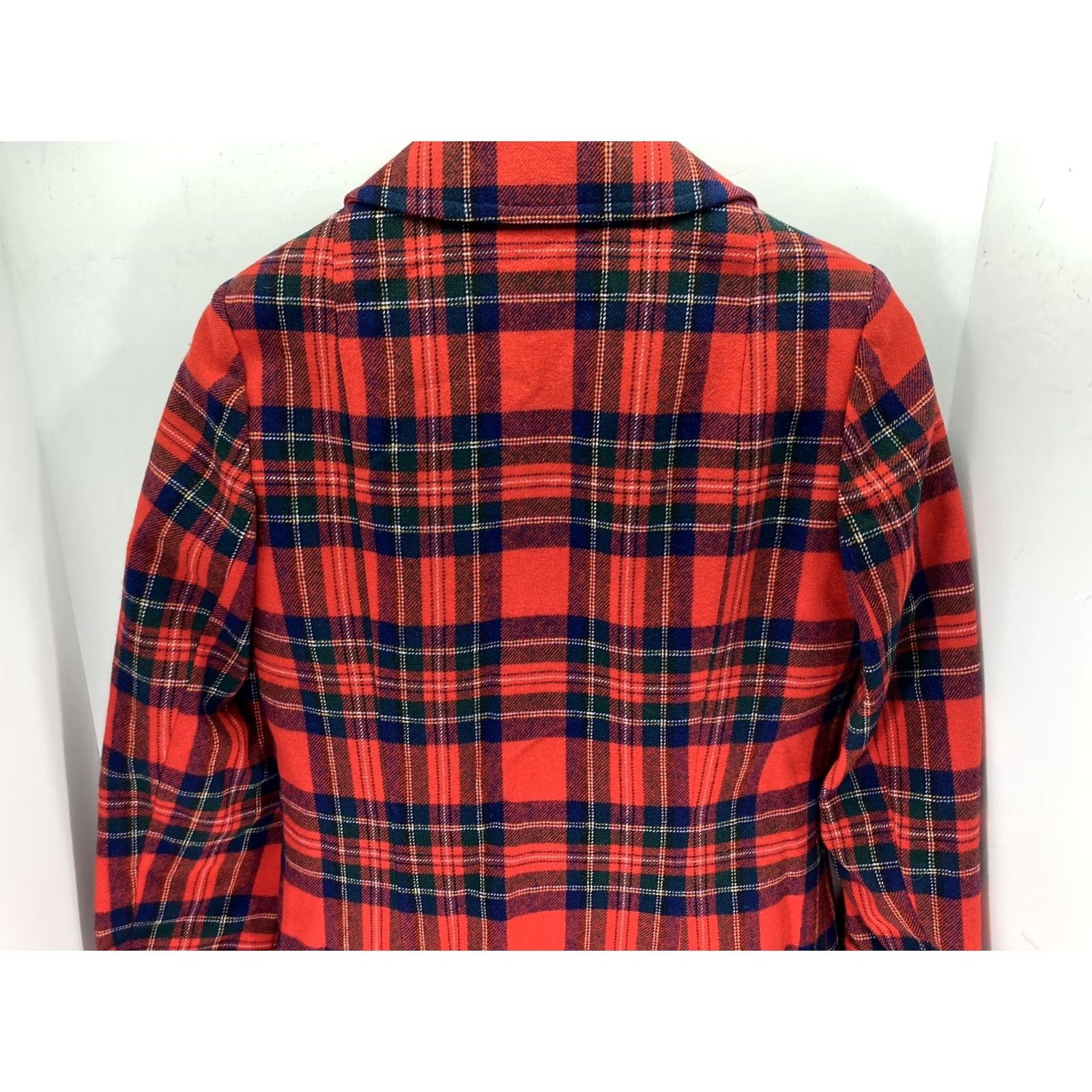 Pendleton Pendleton Wool Jacket Women Size 12 Red Plaid 4 Button Vintage USA 100% Wool Jacket Womens Red Plaid USA 12 Vintage Pendleton Wool Jacket Size XL / US 12-14 / IT 48-50 - 6 Thumbnail