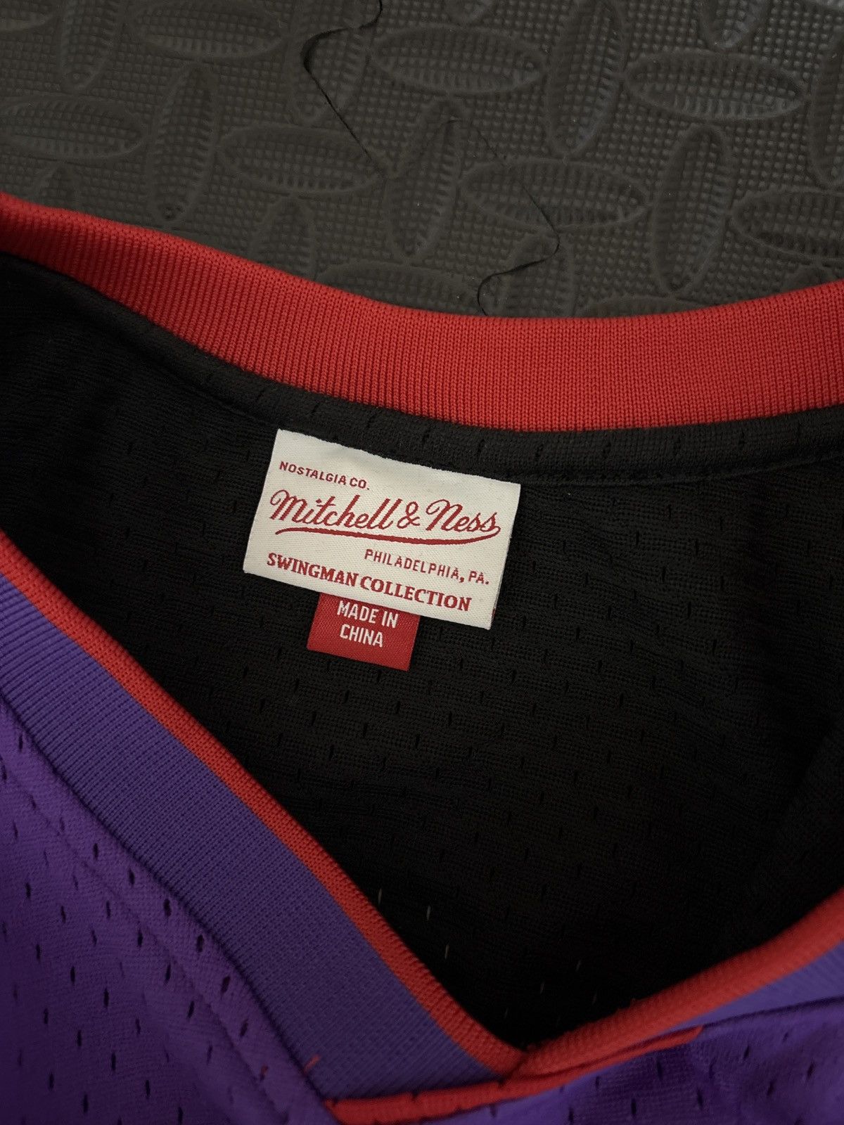 Mitchell & Ness Mitchell&Ness Hardwood Classics Raptors Vince Carter Jersey Size US M / EU 48-50 / 2 - 6 Thumbnail