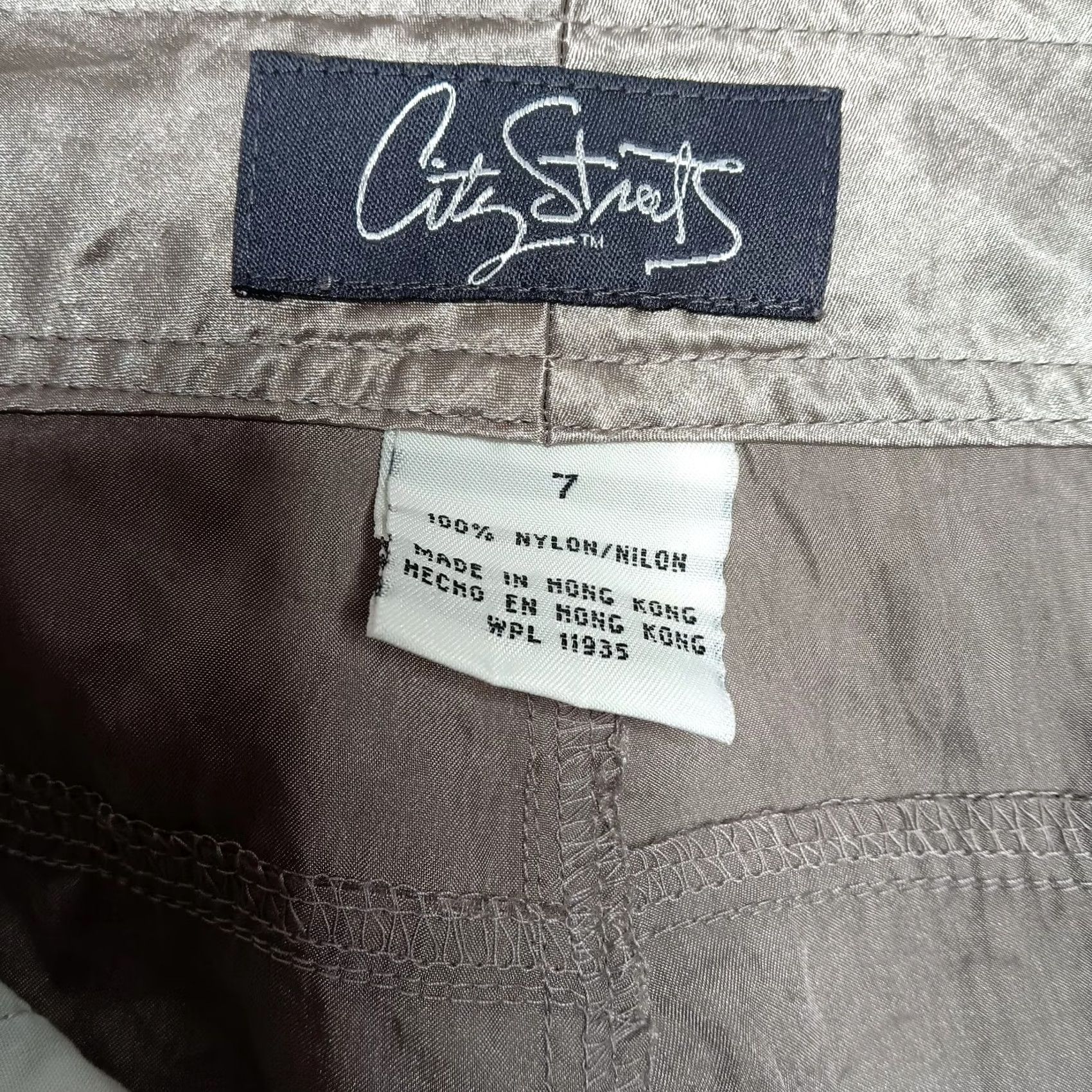 Vintage Y2K City Streets Pants Women Silver Nylon Cargo Shimmery Vintage - 7 Size Size 28" / US 6 / IT 42 - 4 Thumbnail