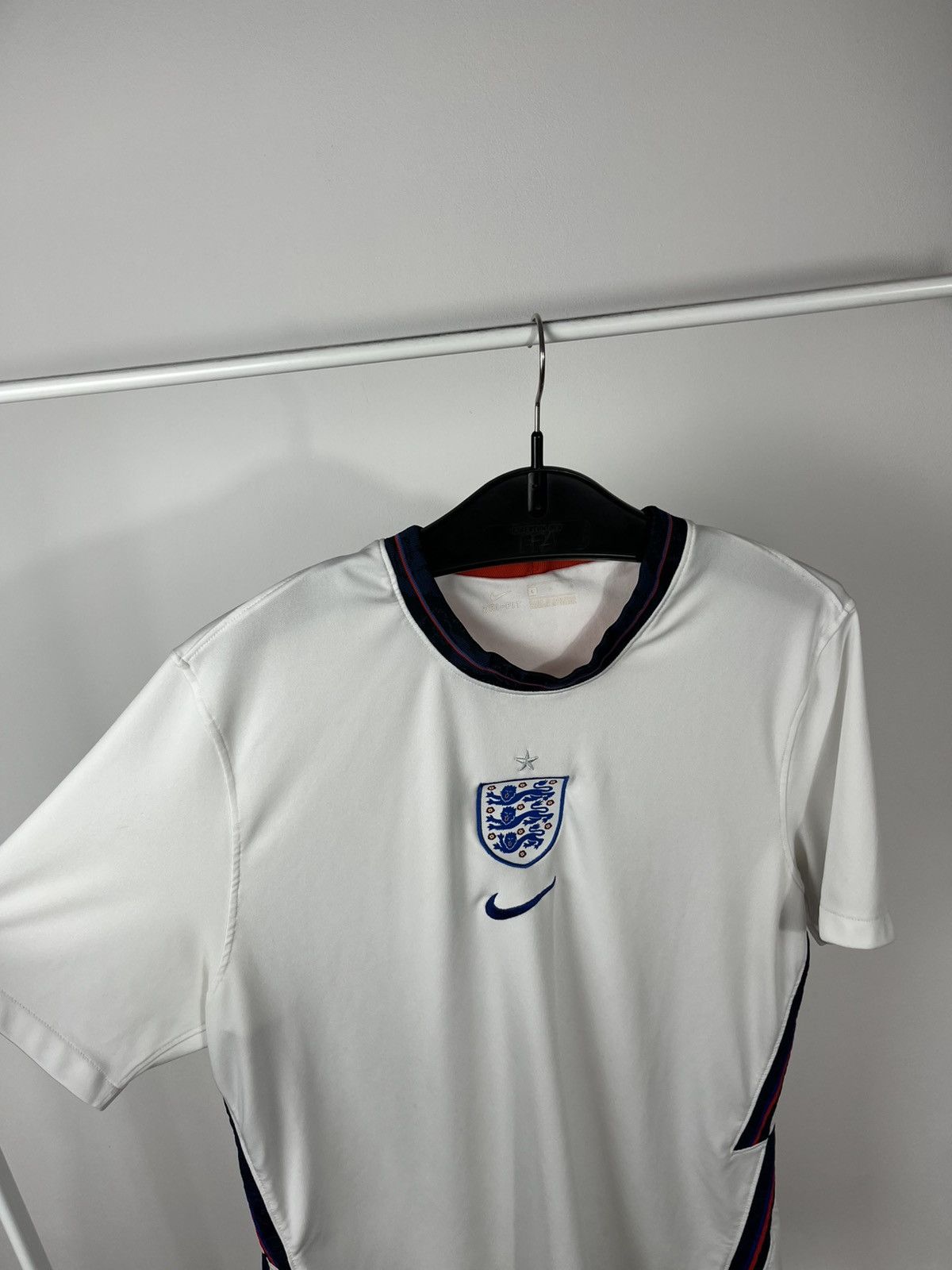 Nike Nike England Dri Fit Home Soccer Jersey White Shirt Size L Size US L / EU 52-54 / 3 - 6 Thumbnail