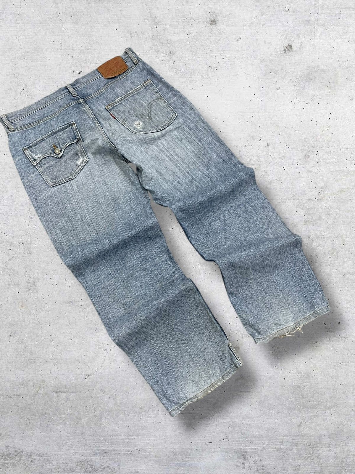 Levi's Vintage Clothing VINTAGE 533 LEVIS USA 90S DESIGNER OLD RIPPED BLUEWASH DENIM Size US 35 - 9 Thumbnail