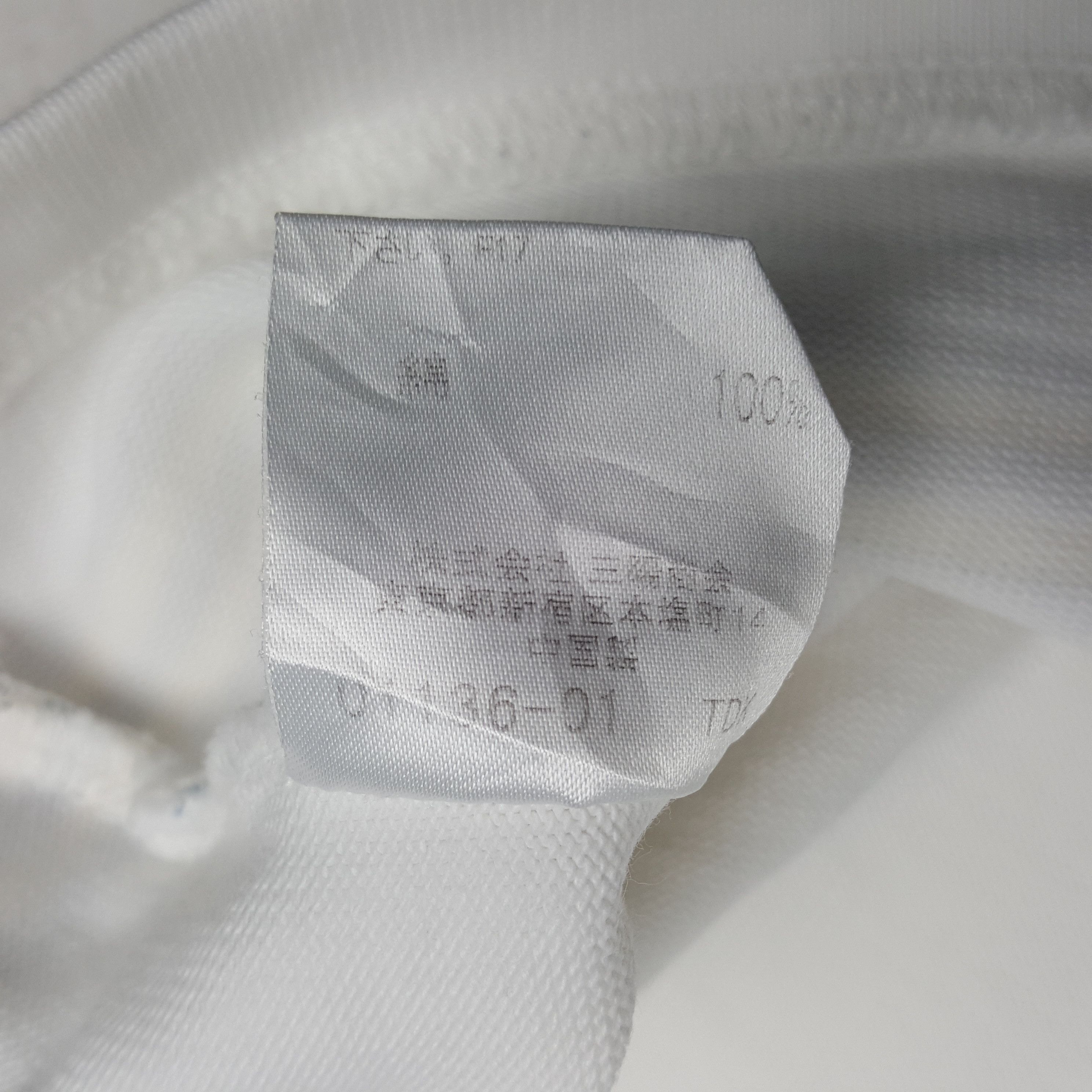 Burberry × Vintage Vintage Burberry London Blue Label Italian Brand Sweatshirt Size US L / EU 52-54 / 3 - 9 Thumbnail