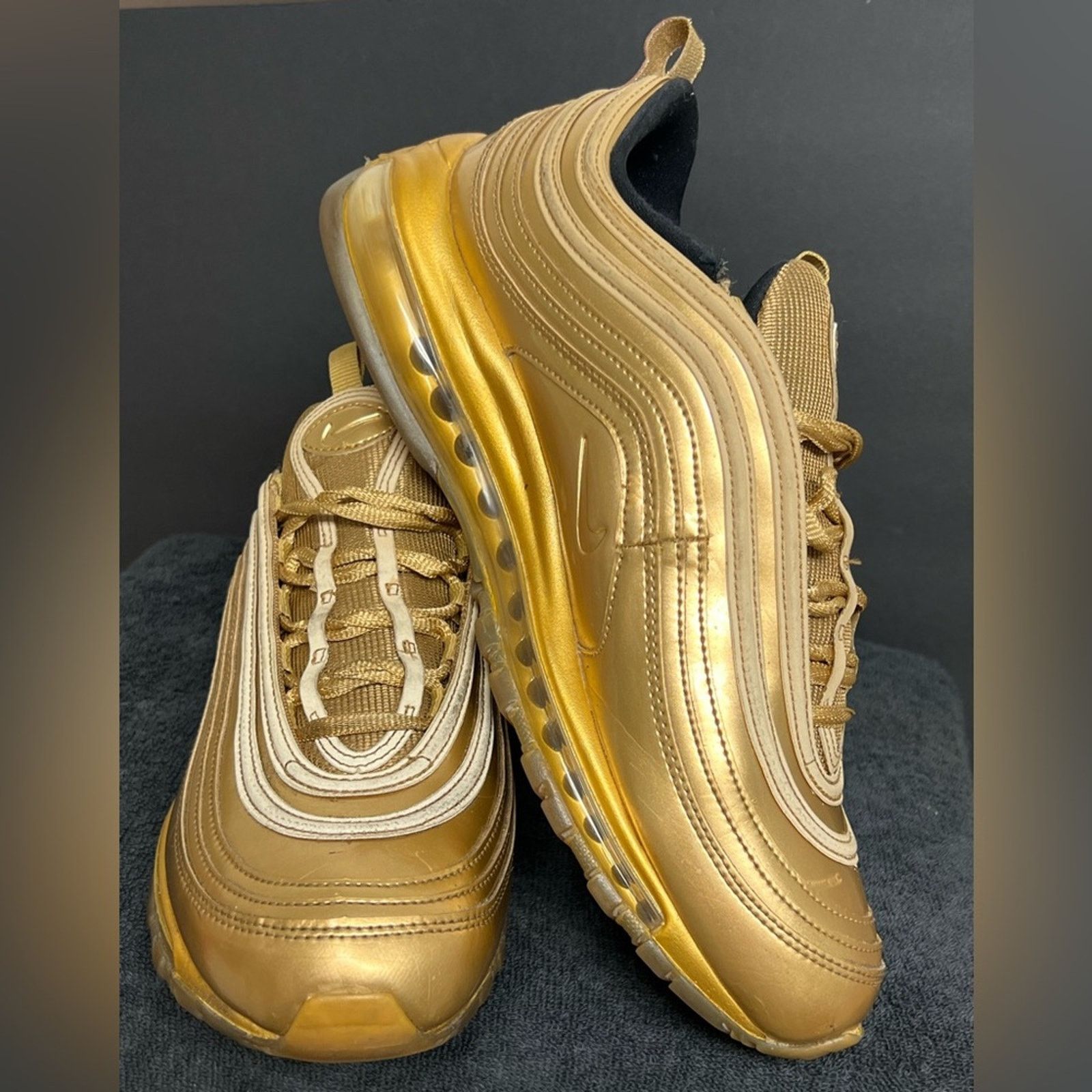 Nike Nike Air Max 97 Metallic Gold Low Top Shoes Mens 10.5 W/ Box Size US 10.5 / EU 43-44 - 4 Thumbnail