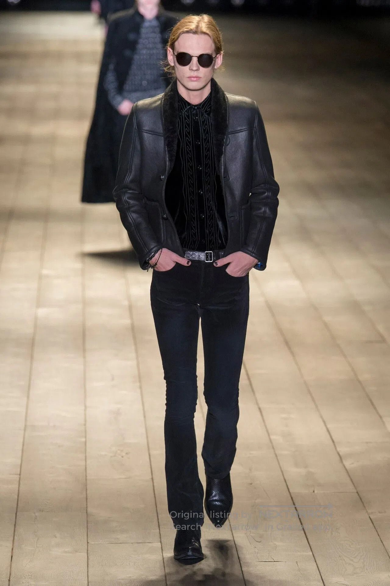 Saint Laurent Paris Saint Laurent Burgundy Corduroy Flared Jeans. Size 28" / US 6 / IT 42 - 6 Thumbnail