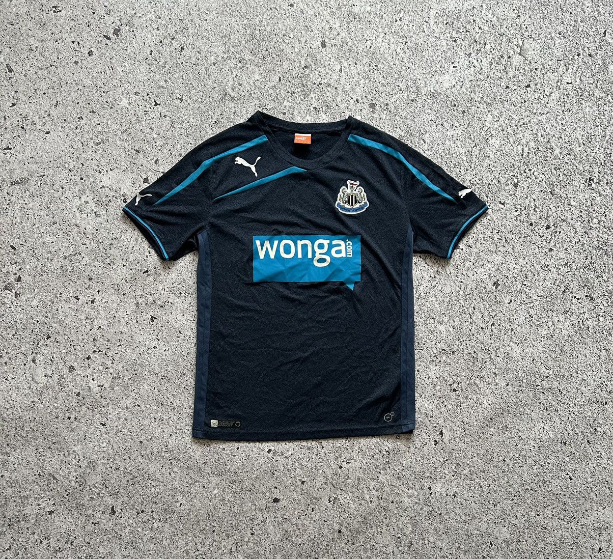 Puma × Vintage Vintage Puma Newcastle United 2013 2014 Away Soccer Jersey Size US M / EU 48-50 / 2 - 2 Thumbnail
