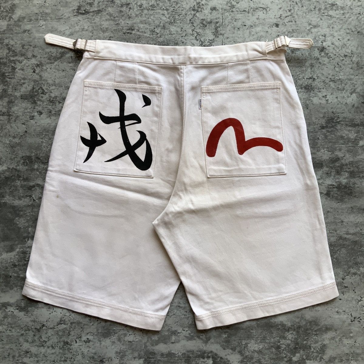Evisu Evisu Necessary or Unnecessary Seagull Kanji Shorts Size US 32 / EU 48 - 1 Thumbnail