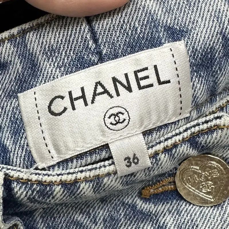 Chanel Chanel Light Blue Cotton Women's Shorts . Size 23" - 4 Thumbnail