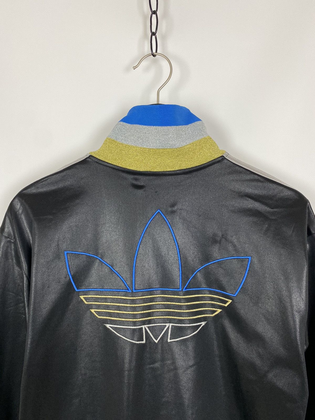 Adidas Adidas Originals Chile 62 Shiny Zip Up Track Top Size US M / EU 48-50 / 2 - 9 Thumbnail