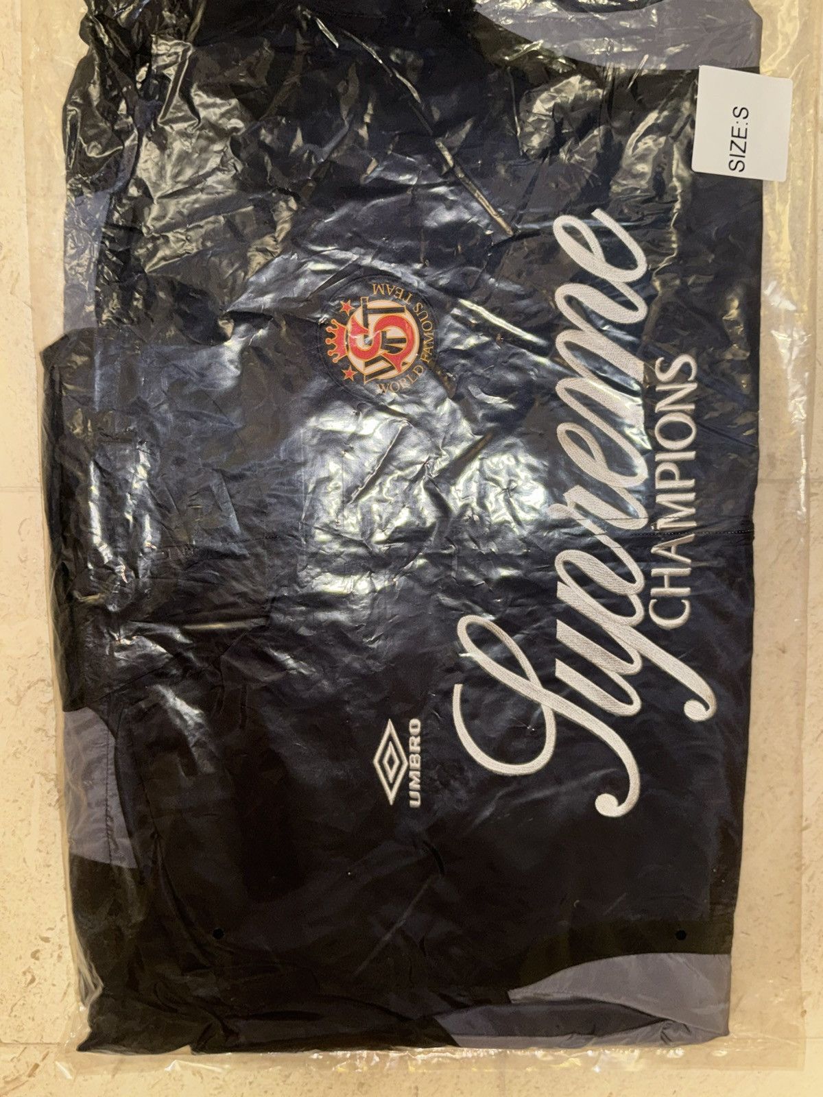 Supreme × Umbro Supreme Umbro Gradient Track Jacket Size US S / EU 44-46 / 1 - 5 Thumbnail