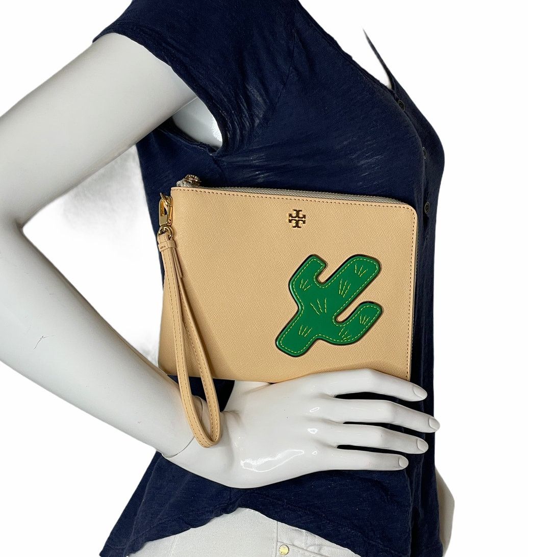 Tory Burch Tory Burch Natural Cactus Robinson Wristlet Wallet Size ONE SIZE - 1 Thumbnail