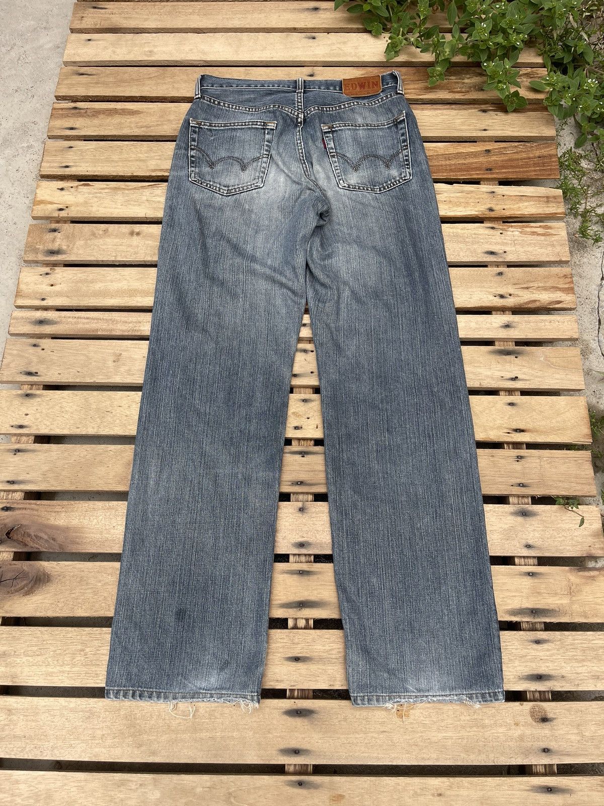 Edwin Vintage Edwin 503 Straight Cut Distressed Faded Jeans Size US 29 - 2 Thumbnail
