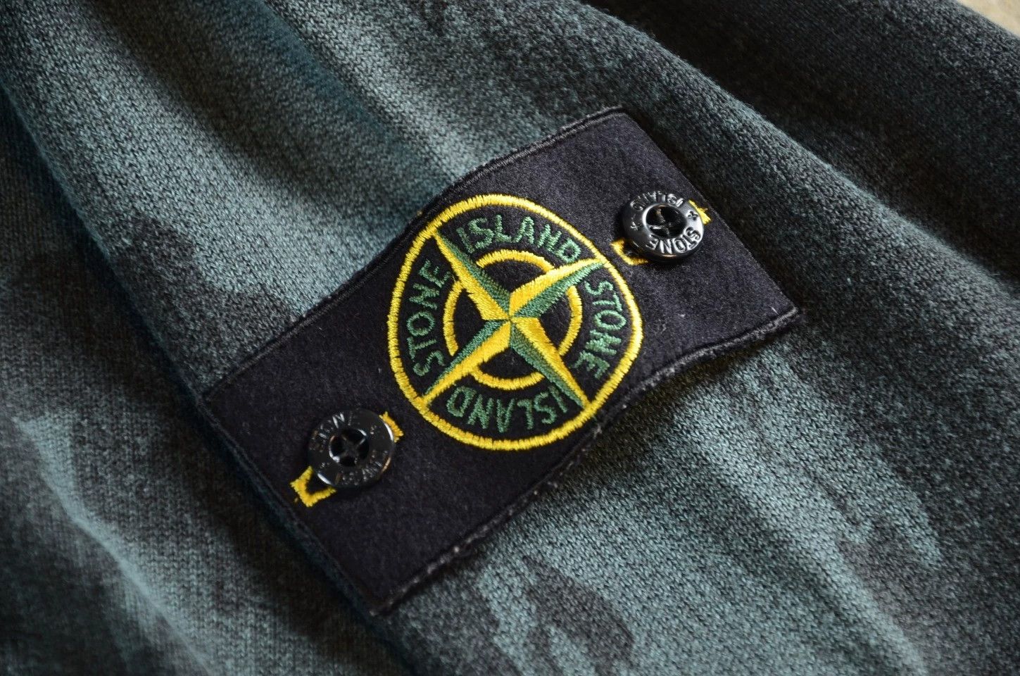 Stone Island Stone Island Camo Hooded Jacket with Patch Logo M Size US M / EU 48-50 / 2 - 5 Thumbnail