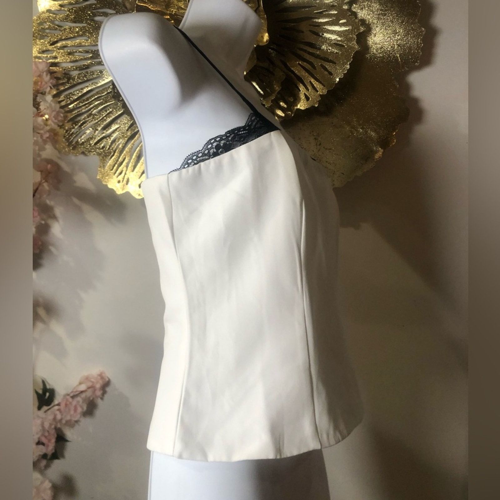 Other Corset style sleeveless top. With lace trim. Size S / US 4 / IT 40 - 3 Thumbnail