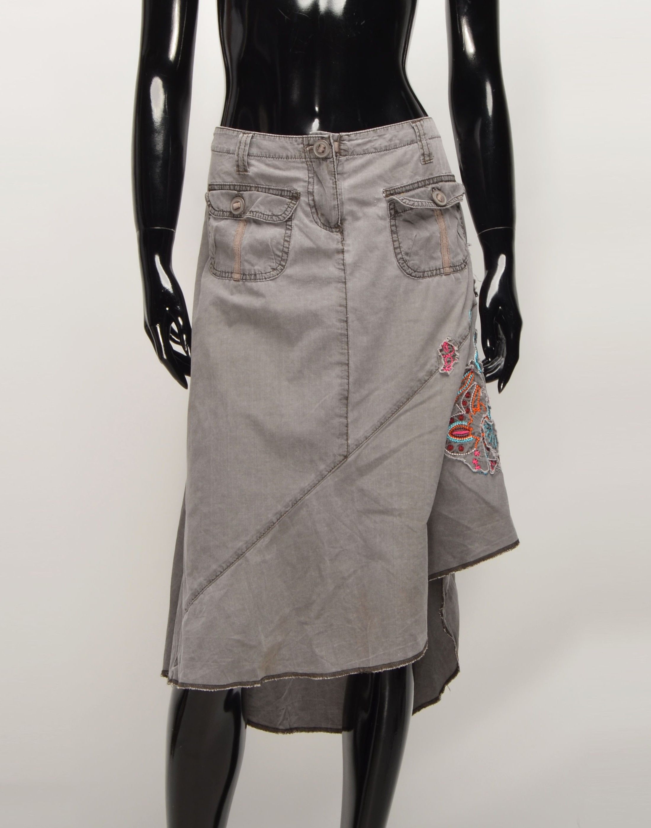 New Look Vintage New Look Y2K Embroidered Asymmetrical Skirt Size 32" / US 10 / IT 46 - 1 Thumbnail