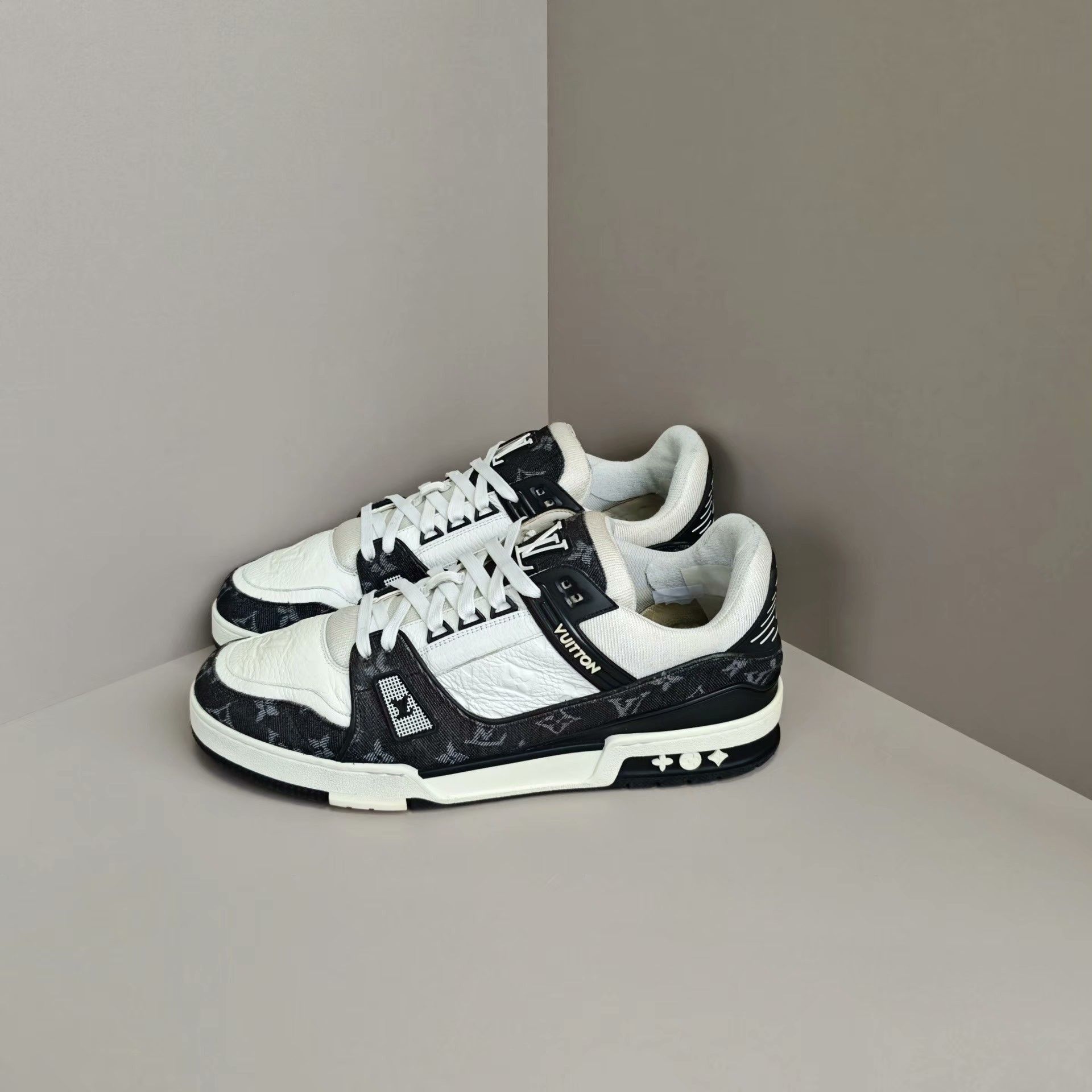 Louis Vuitton Louis Vuitton Training Denim Black Lowtop Sneakers 11 Men Size US 11 / EU 44 - 1 Thumbnail