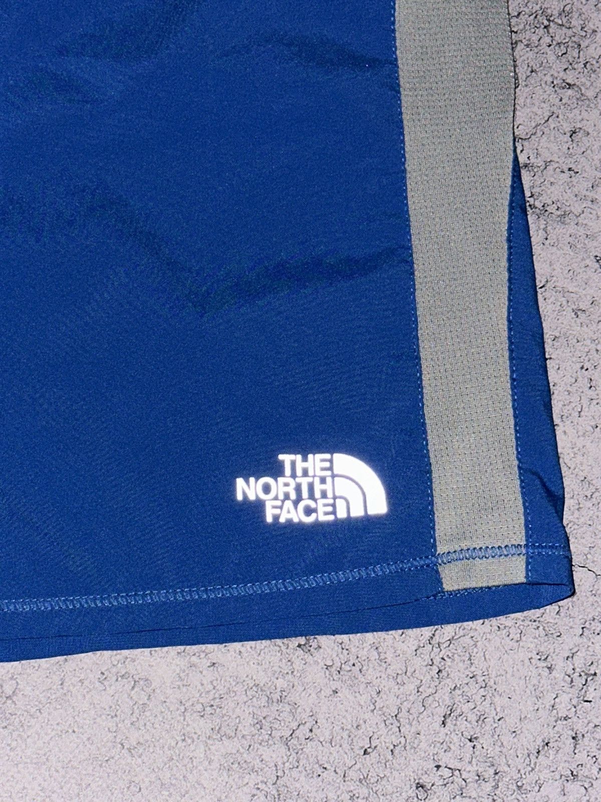 The North Face The North Face TNF Flashdry Running Shorts Size US 33 - 4 Thumbnail