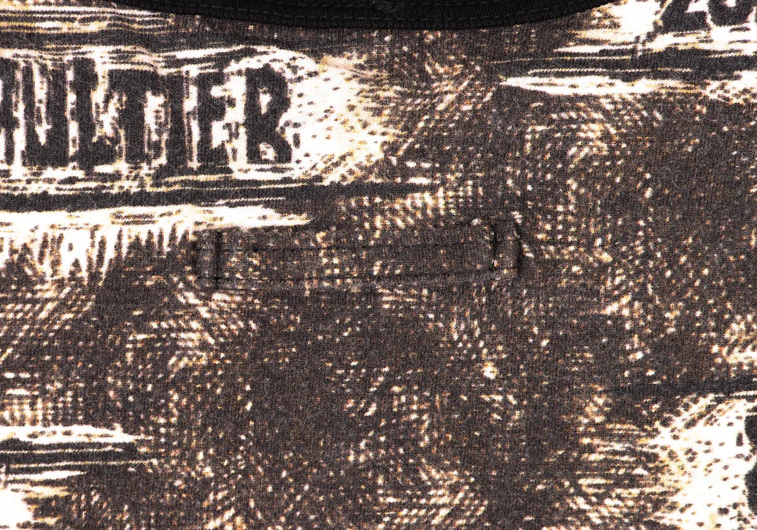 2000 Logo Print T-Shirt in Black, Size 48