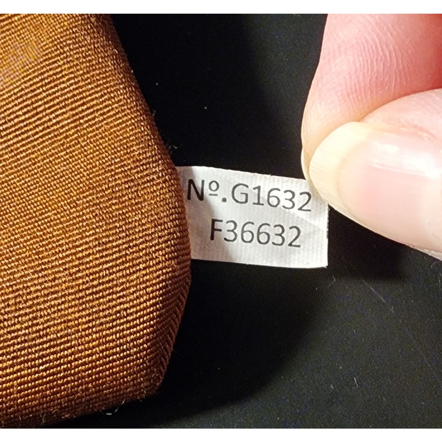 Coach COACH Cross Grain Leather City Zip Tote F36632 Acorn color Size ONE SIZE - 5 Thumbnail