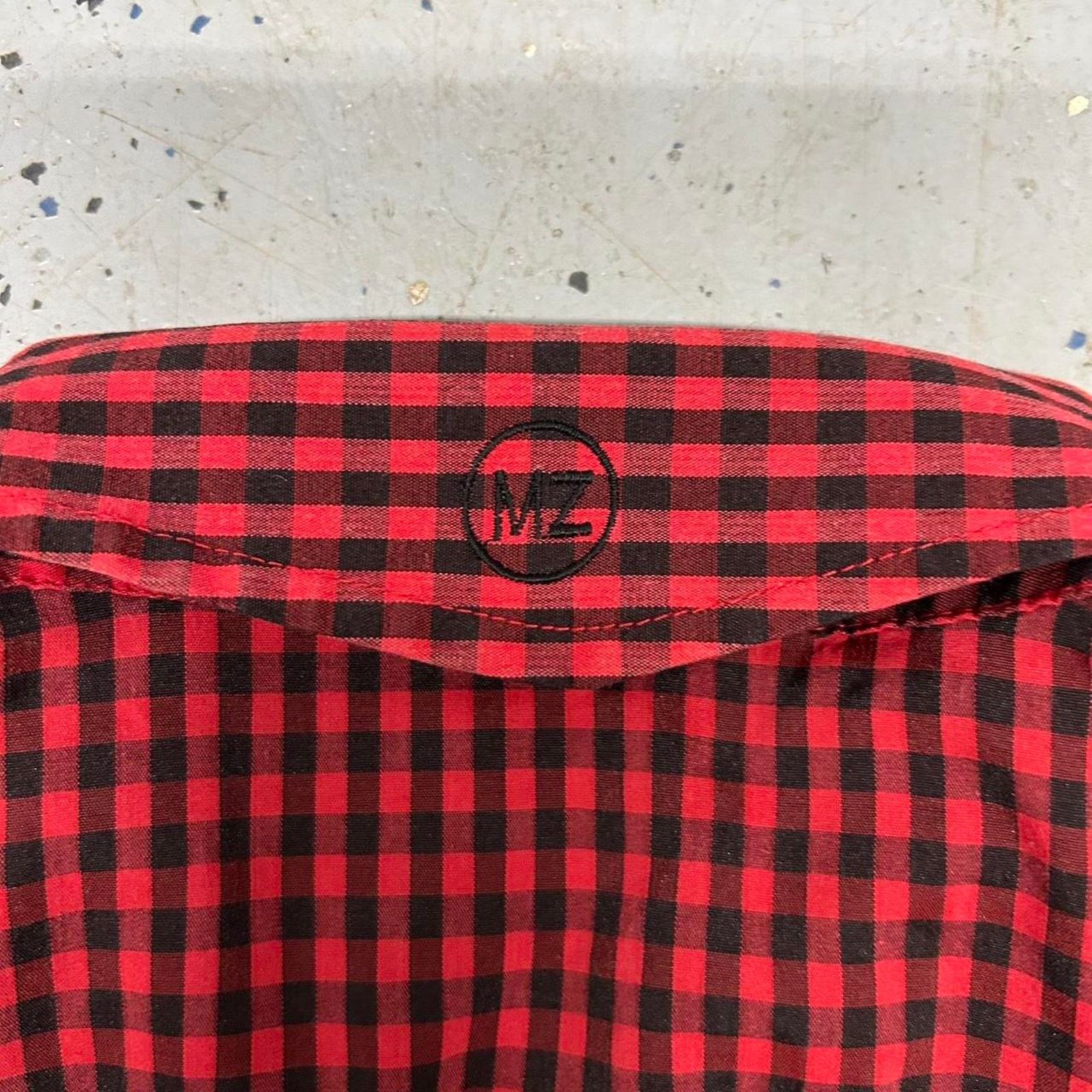 Other Y2K Red and black gothic button-up shirt Size US XL / EU 56 / 4 - 8 Thumbnail